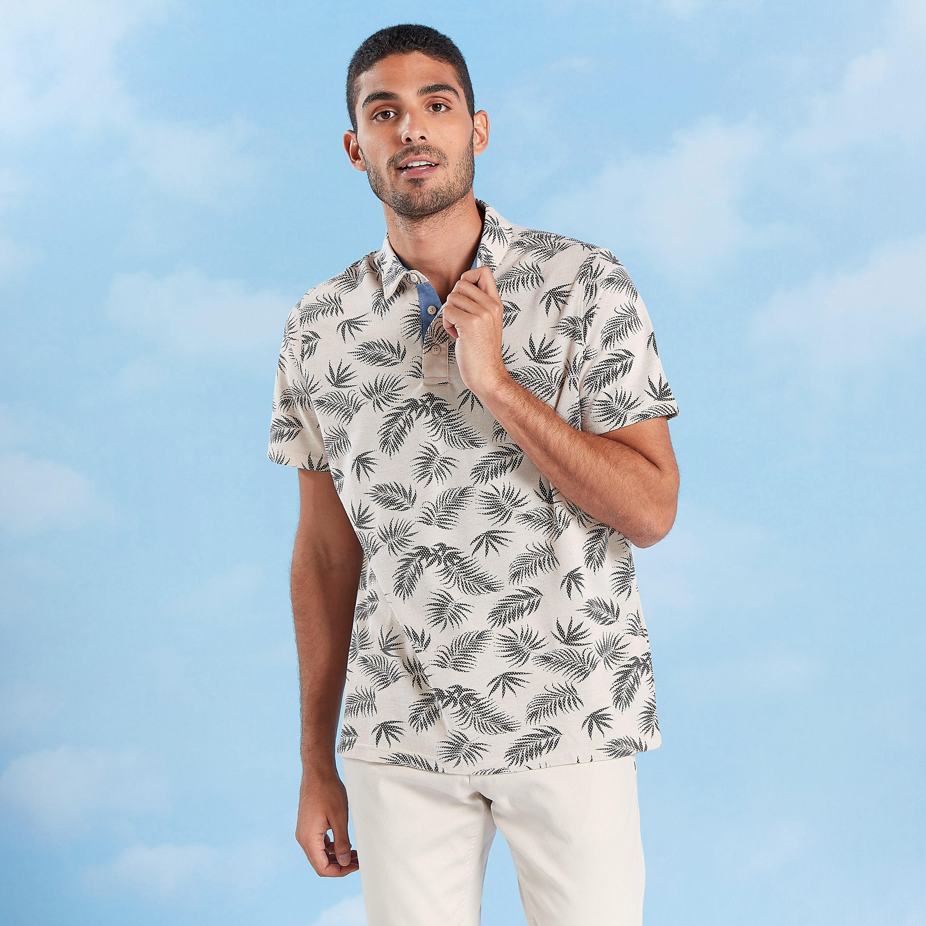 تيشيرت بولو بطبعات تروبيكال وأكمام قصيرة-men-clothing-tshirtsandpolos-polos-image-3