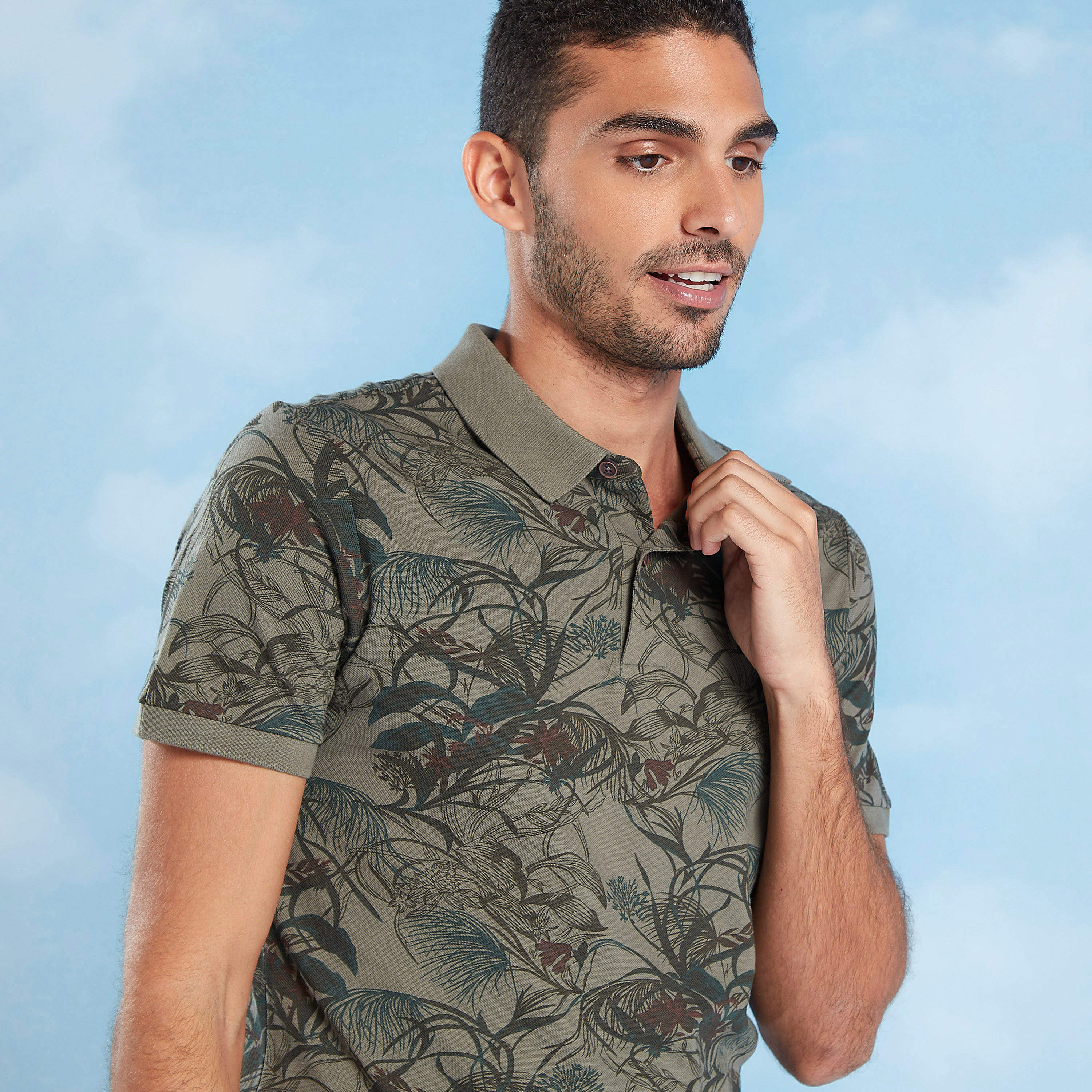 تيشيرت بولو بأكمام قصيرة وطبعات تروبيكال-men-clothing-tshirtsandpolos-polos-image-3