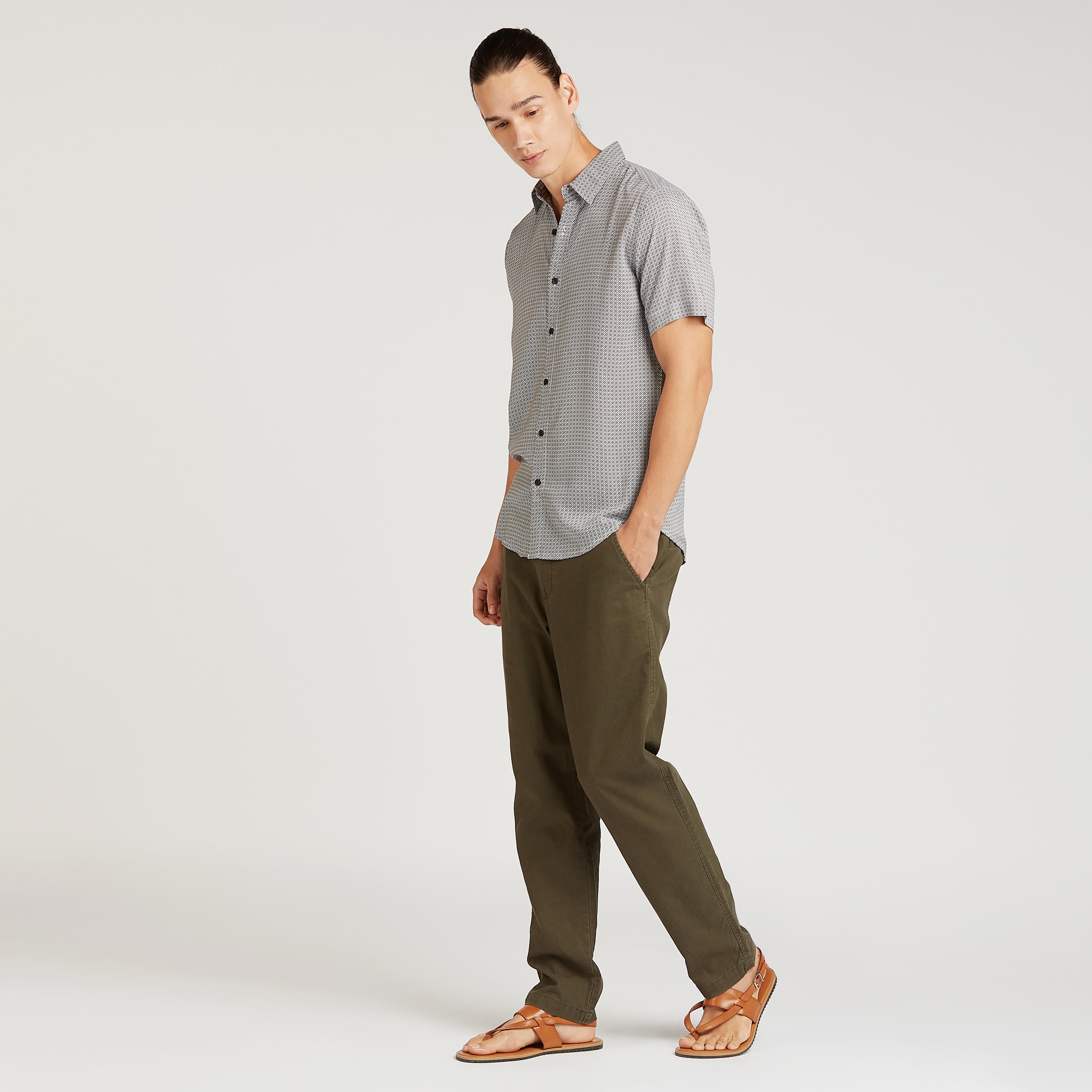 قميص بياقة عاديّة وأكمام قصيرة وطبعات-men-clothing-shirts-image-2
