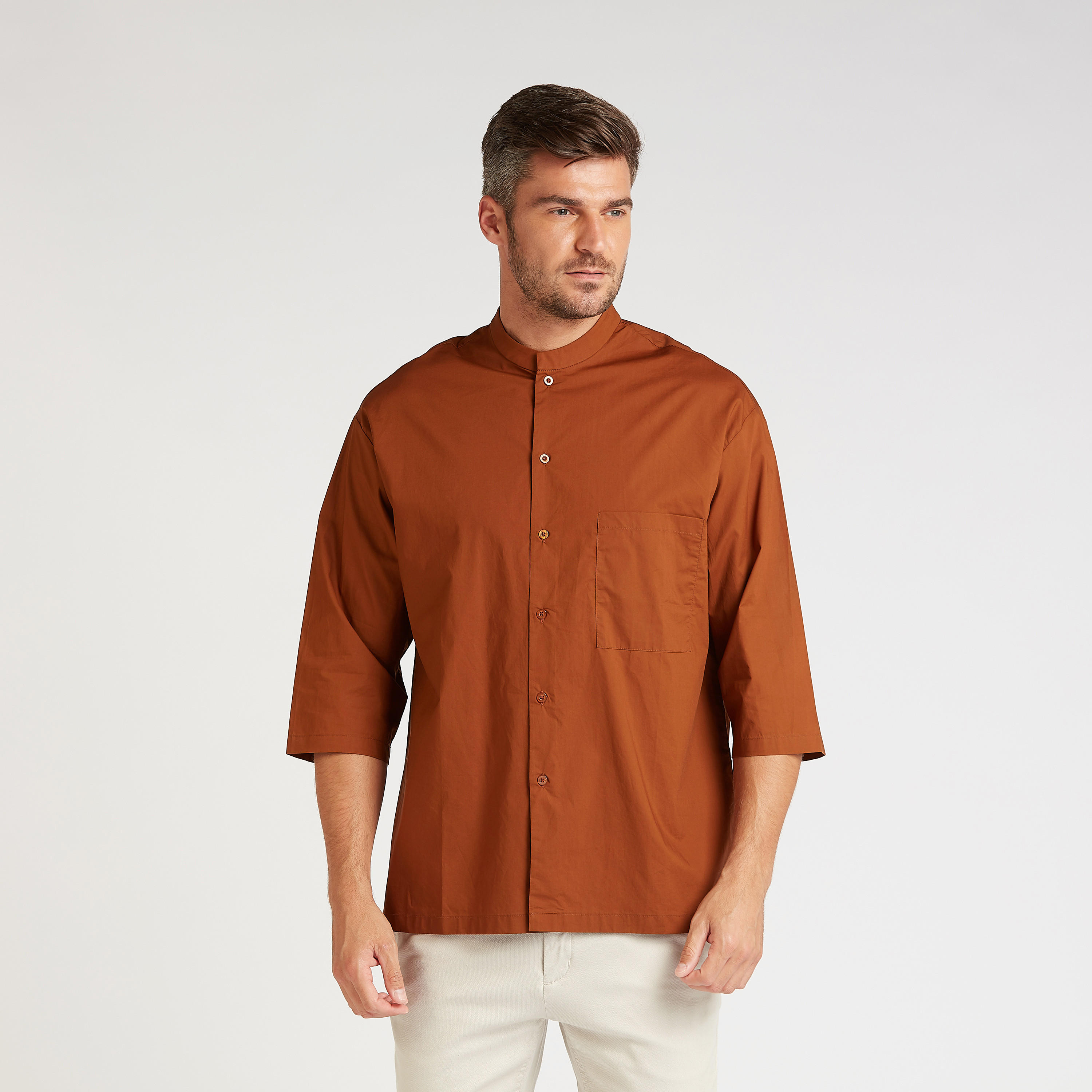 قميص كتّان سادة بياقة ماندارين وجيب على الصدر-men-clothing-shirts-image-4