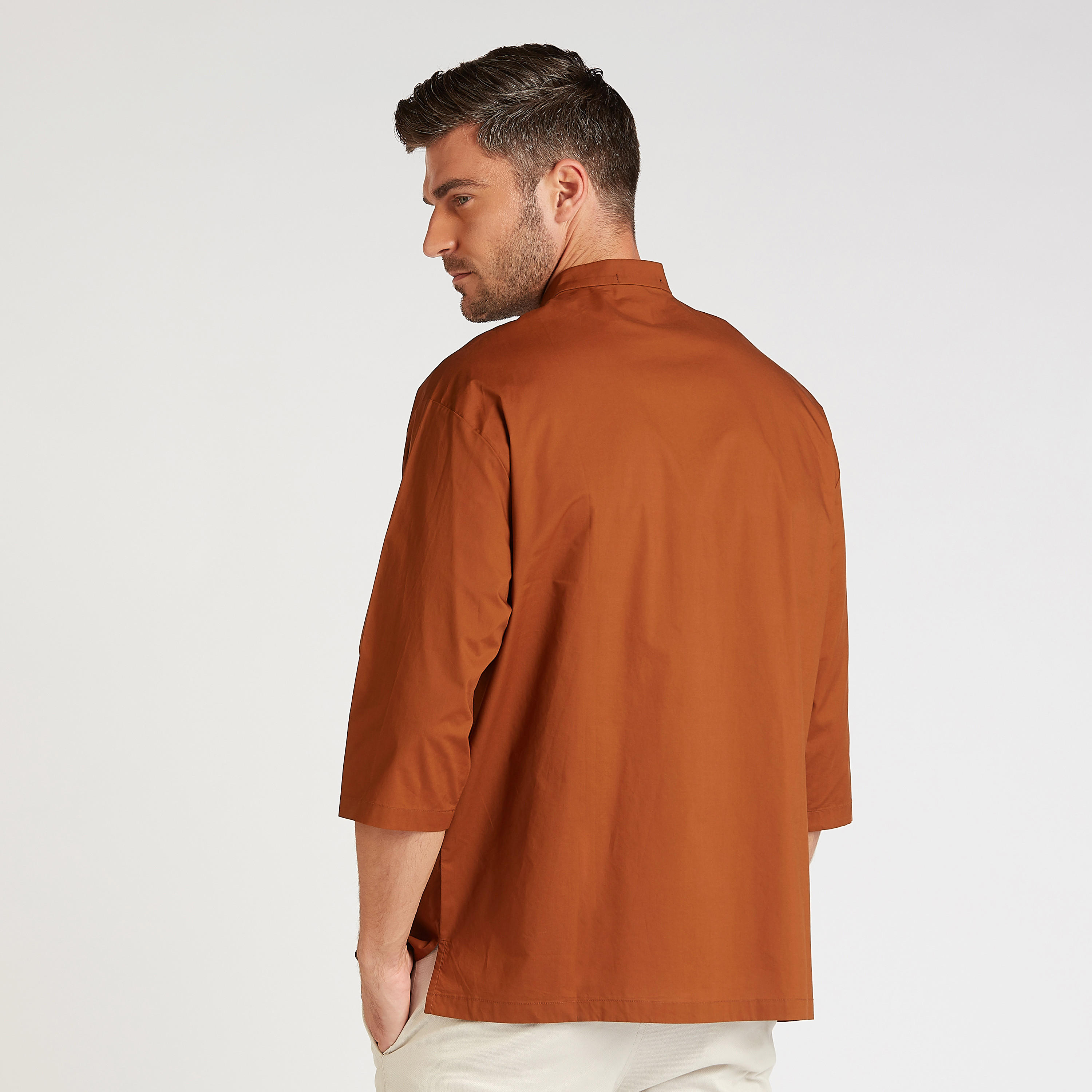 قميص كتّان سادة بياقة ماندارين وجيب على الصدر-men-clothing-shirts-image-1