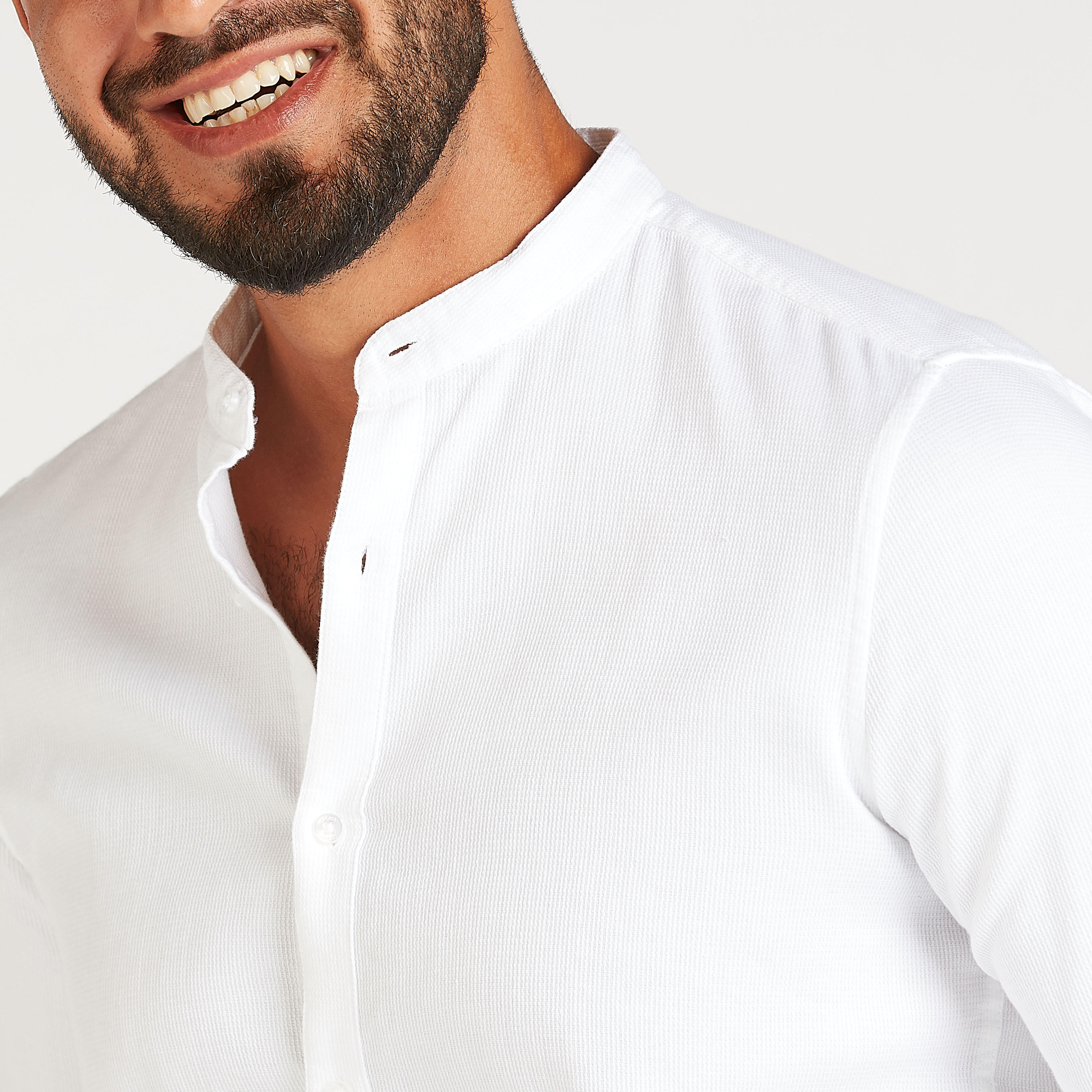 قميص مستدام بارز الملمس بياقة ماندارين وأكمام طويلة-men-clothing-shirts-image-5