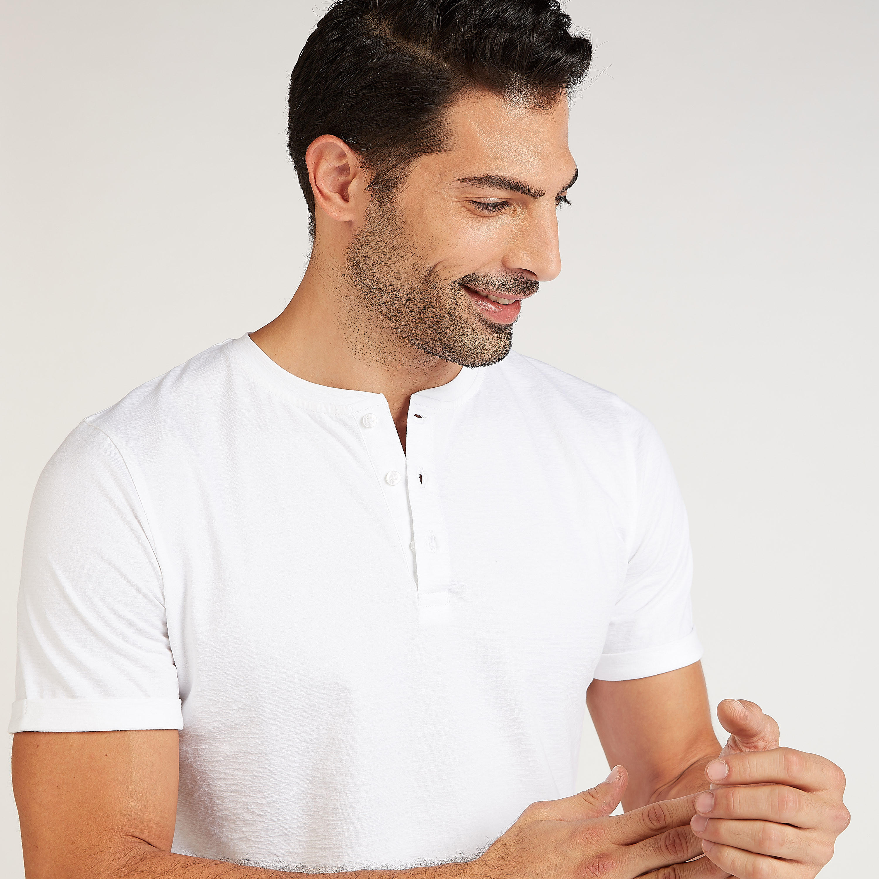 تيشيرت سادة بياقة أزرار وأكمام قصيرة-men-clothing-tshirtsandpolos-tshirts-image-3