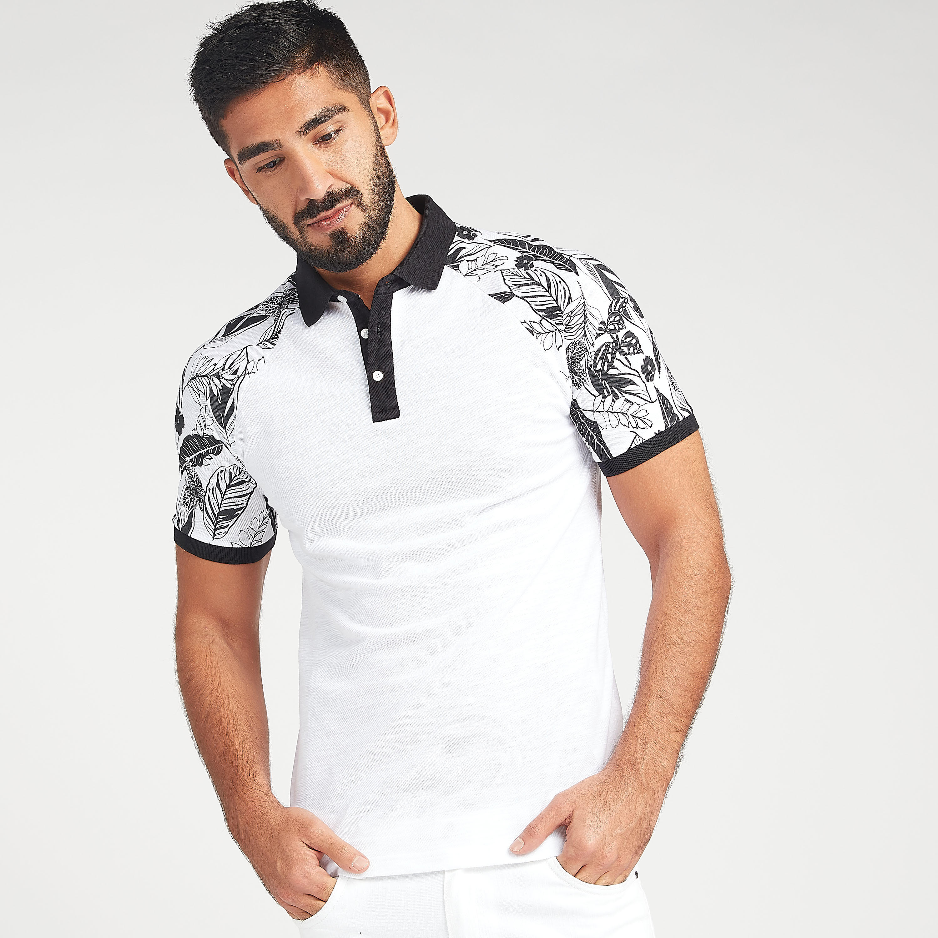 تيشيرت مستدام بولو بياقة عادية وأكمام قصيرة وطبعات-men-clothing-tshirtsandpolos-polos-image-1