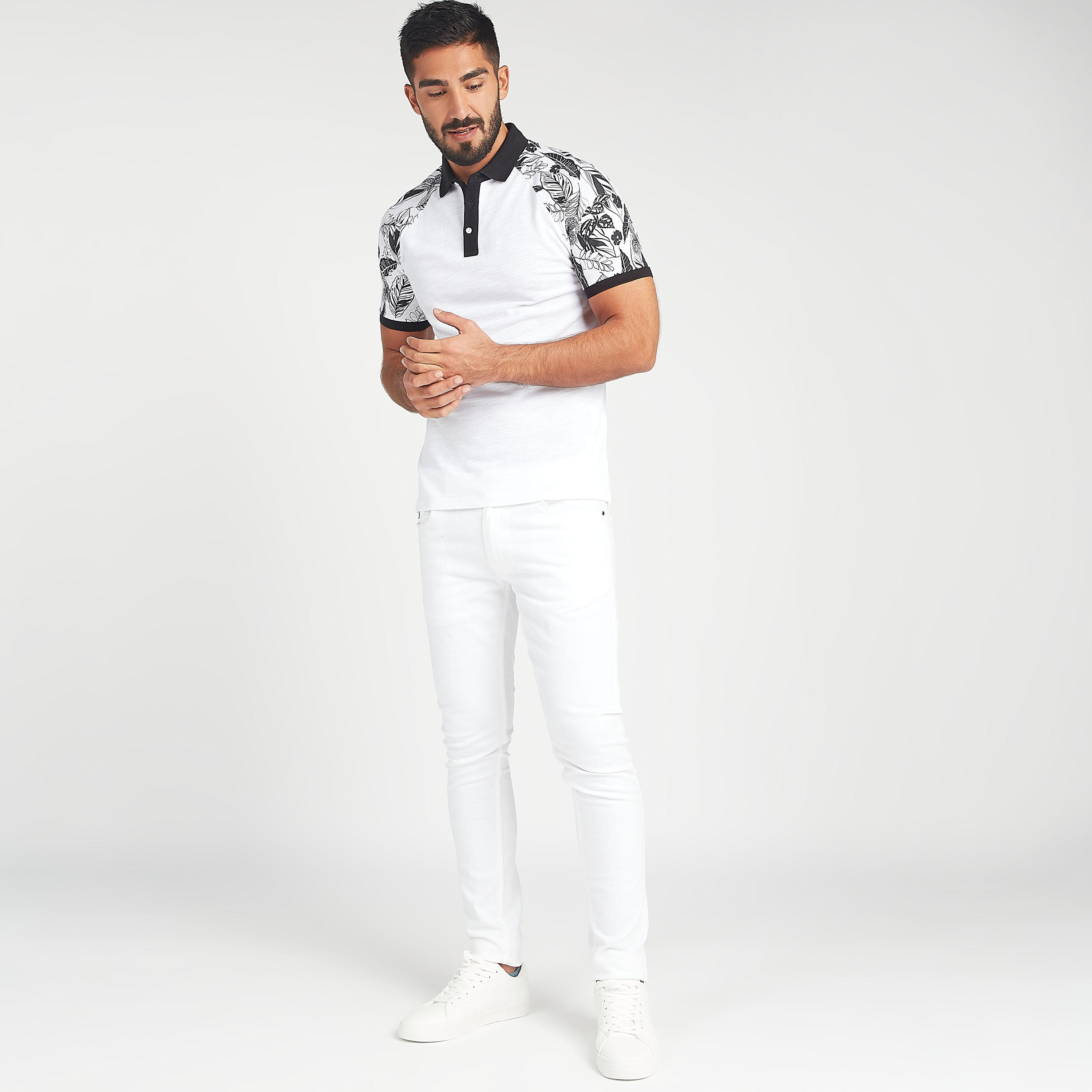 تيشيرت مستدام بولو بياقة عادية وأكمام قصيرة وطبعات-men-clothing-tshirtsandpolos-polos-image-2