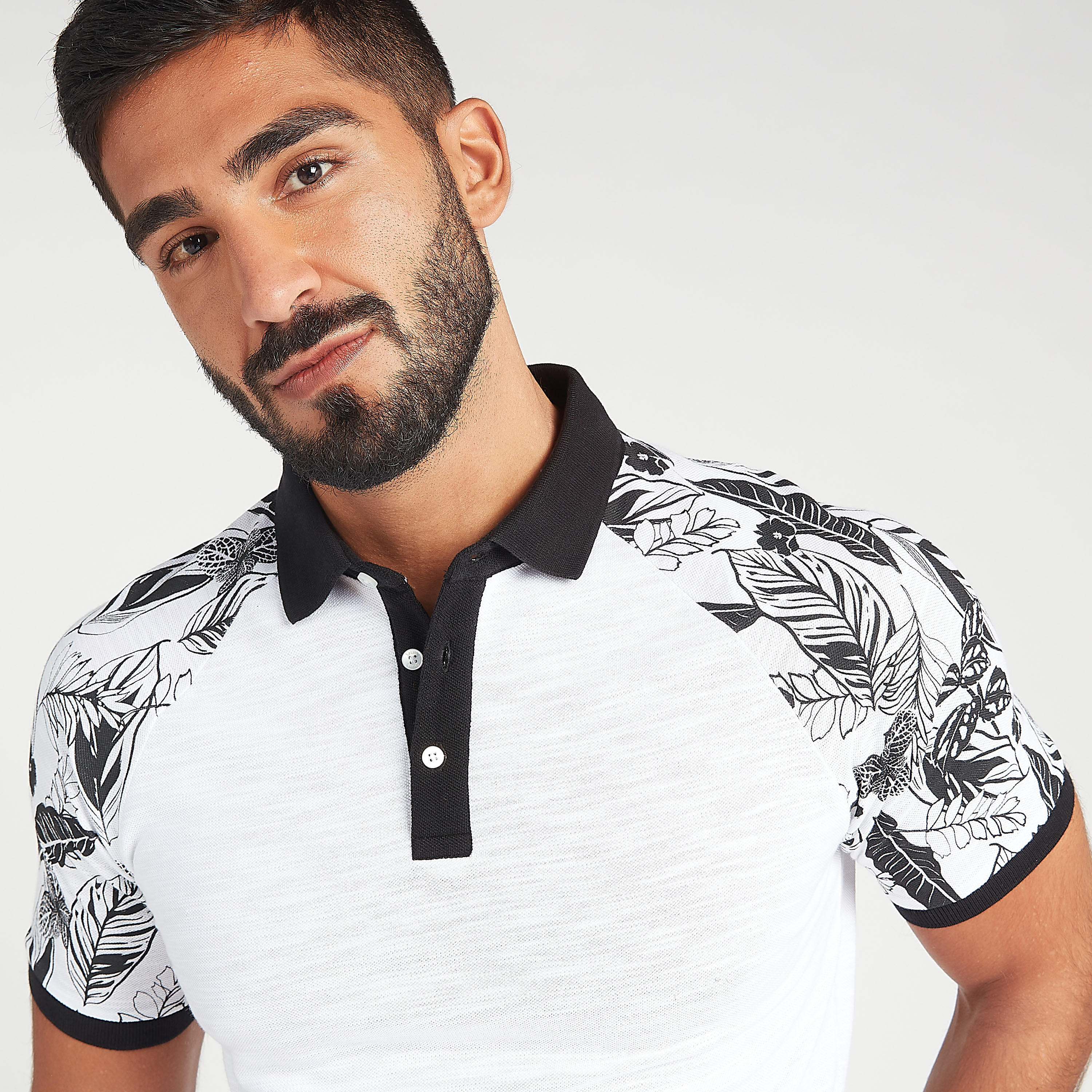 تيشيرت مستدام بولو بياقة عادية وأكمام قصيرة وطبعات-men-clothing-tshirtsandpolos-polos-image-3