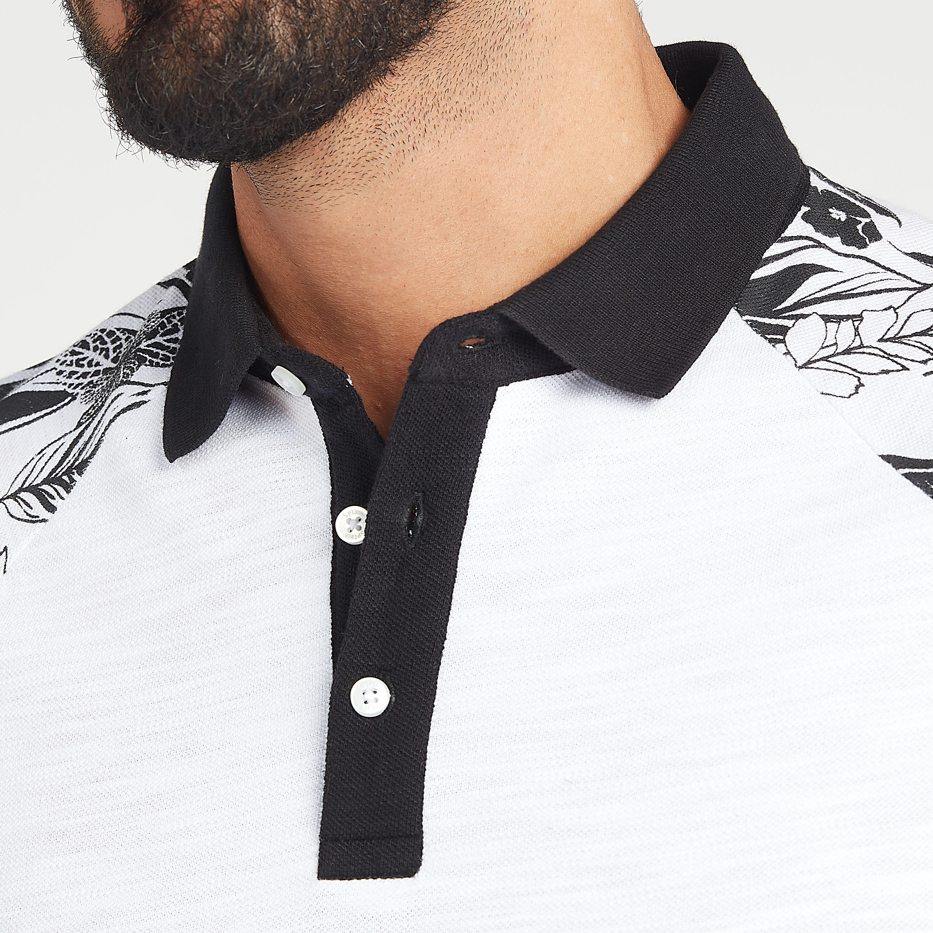 تيشيرت مستدام بولو بياقة عادية وأكمام قصيرة وطبعات-men-clothing-tshirtsandpolos-polos-image-5