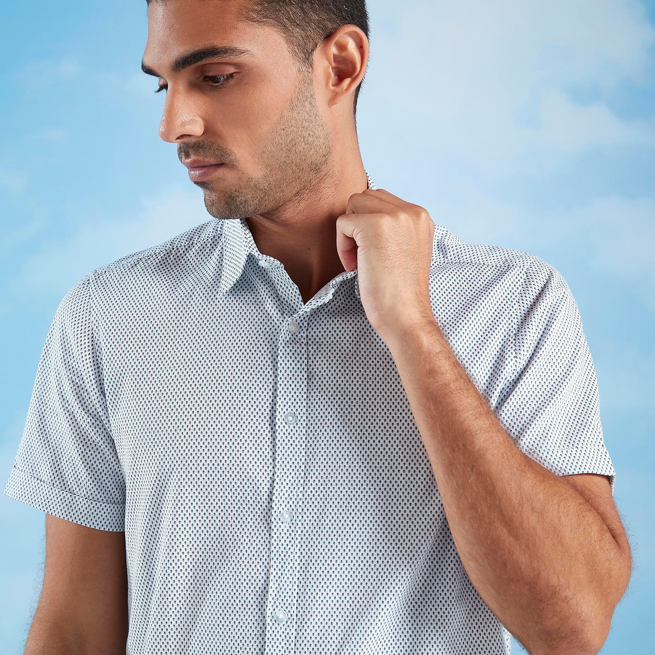 قميص مستدام سليم فيت بطبعات وأكمام قصيرة-men-clothing-shirts-image-3