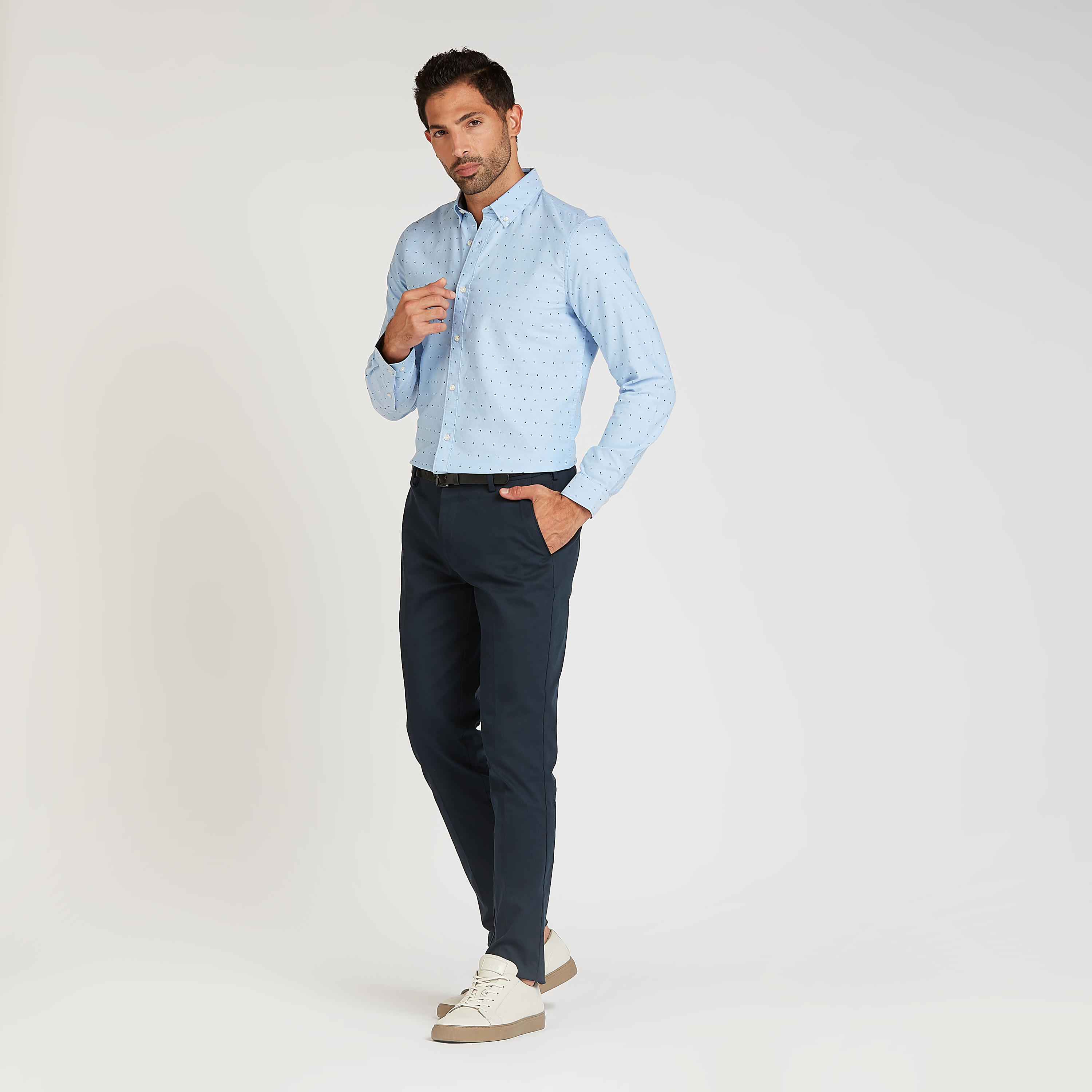 قميص مستدام بياقة عادية وأكمام طويلة وطبعات-men-clothing-shirts-image-2