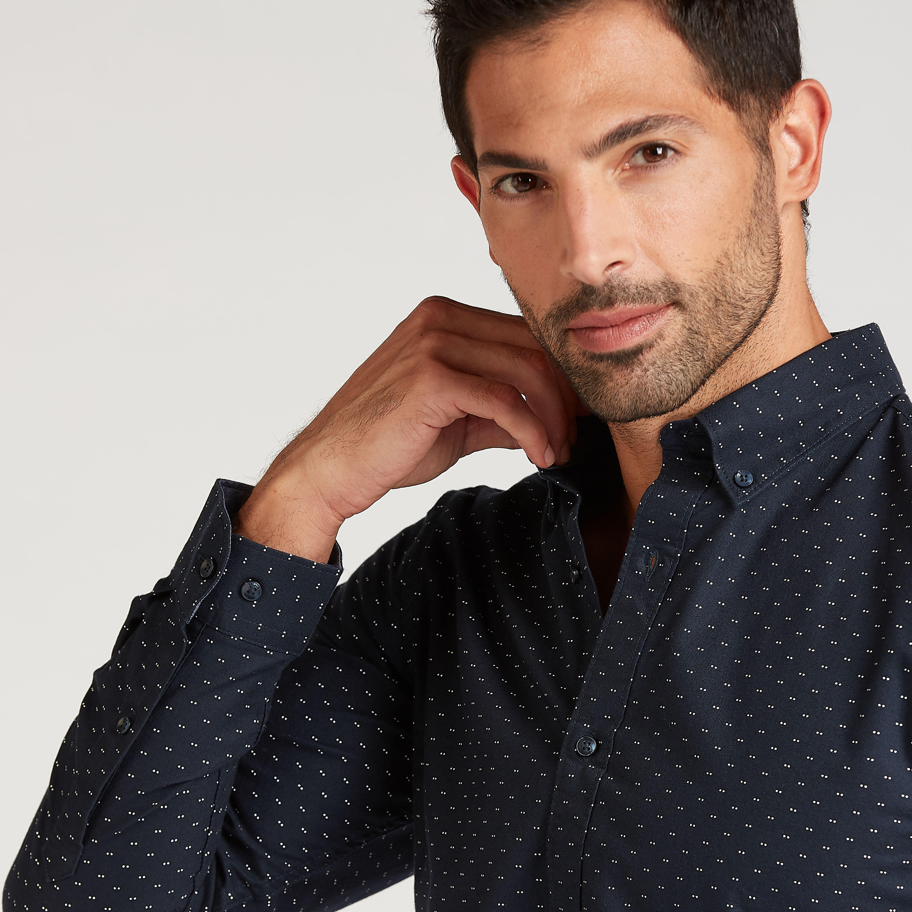 قميص مستدام بياقة عادية وأكمام طويلة وطبعات-men-clothing-shirts-image-3