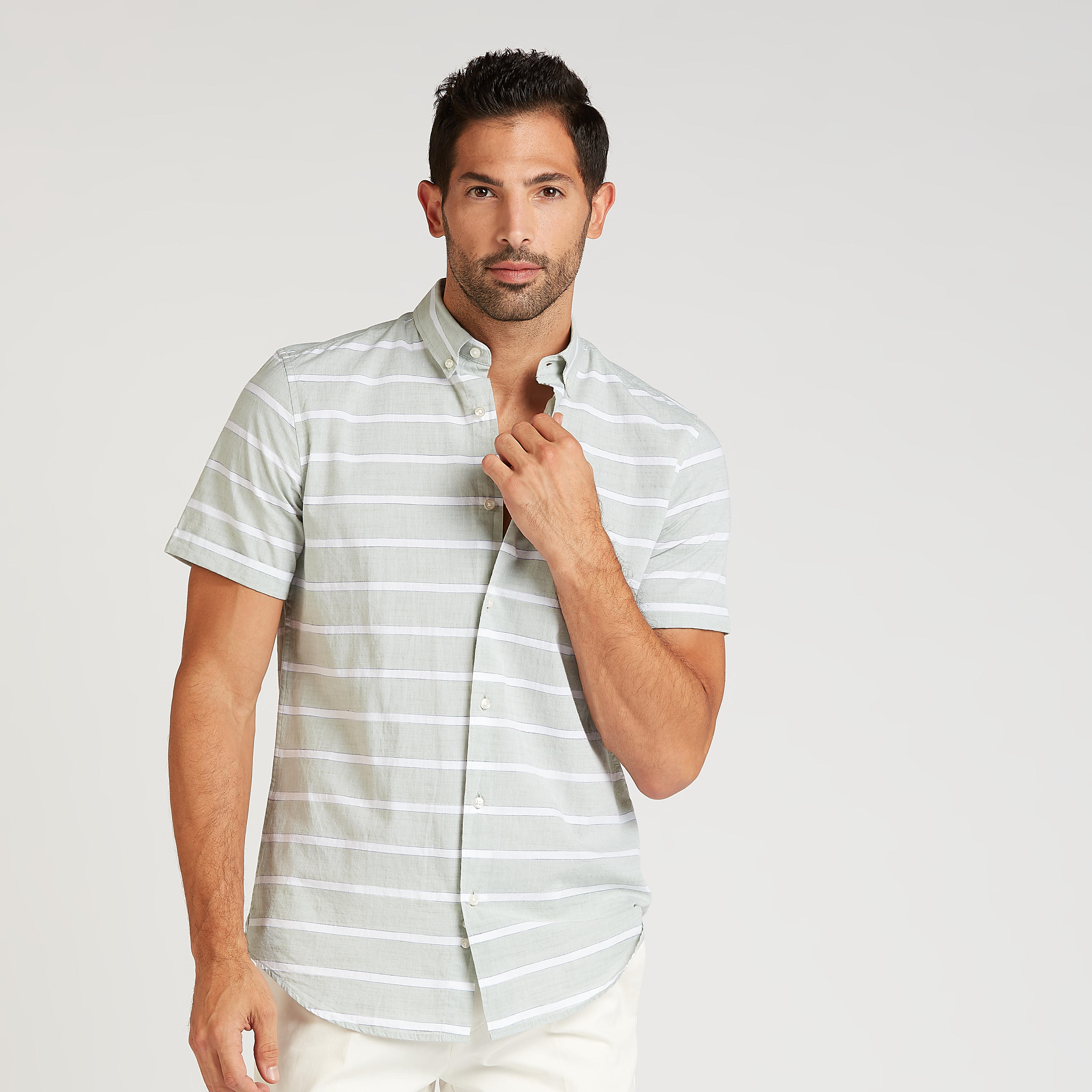 قميص مقلّم بياقة عادي وأكمام قصيرة-men-clothing-shirts-image-1
