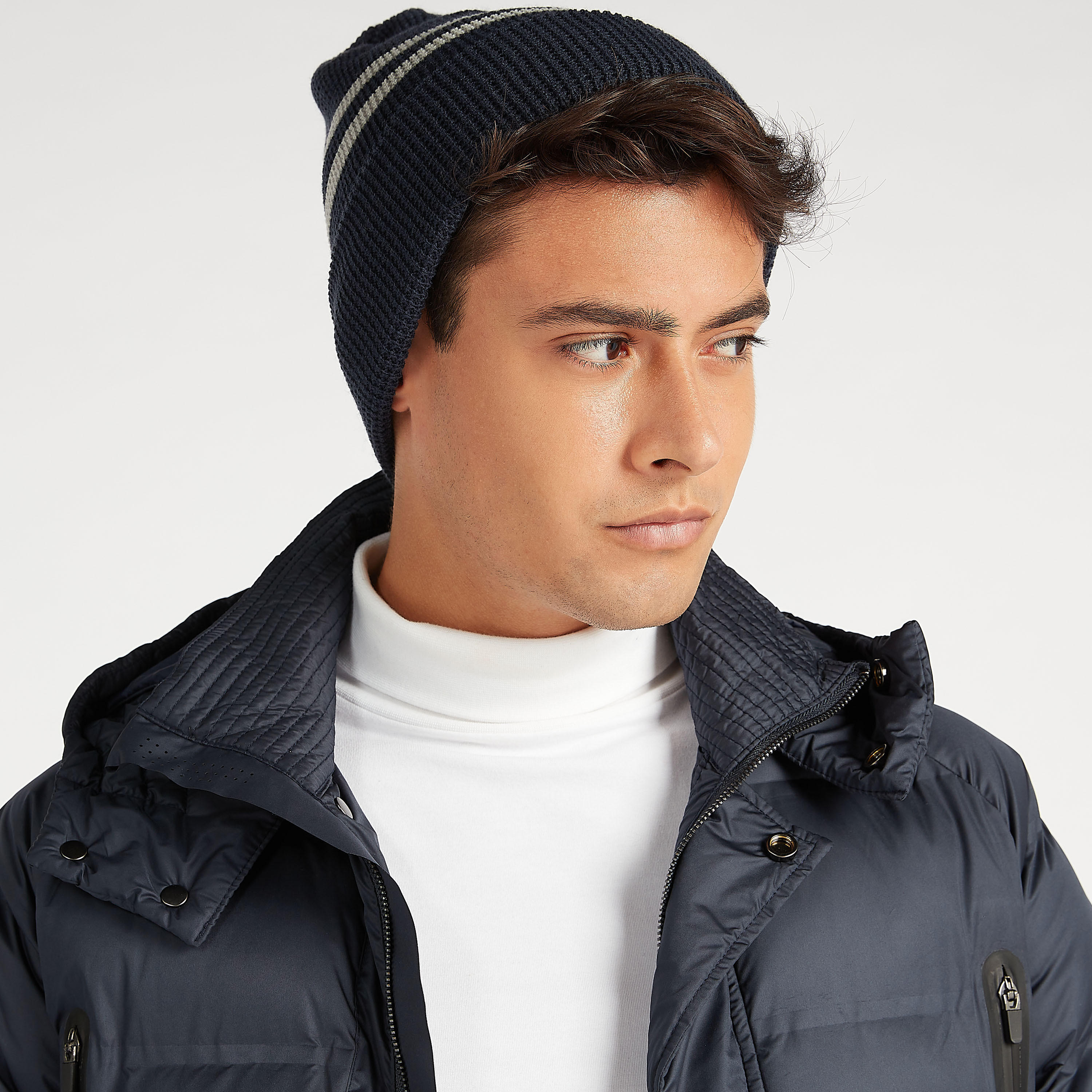جاكيت منفوخ مبطن بسحّاب وأكمام طويلة وقبّعة-men-clothing-jacketsandblazers-jackets-image-2
