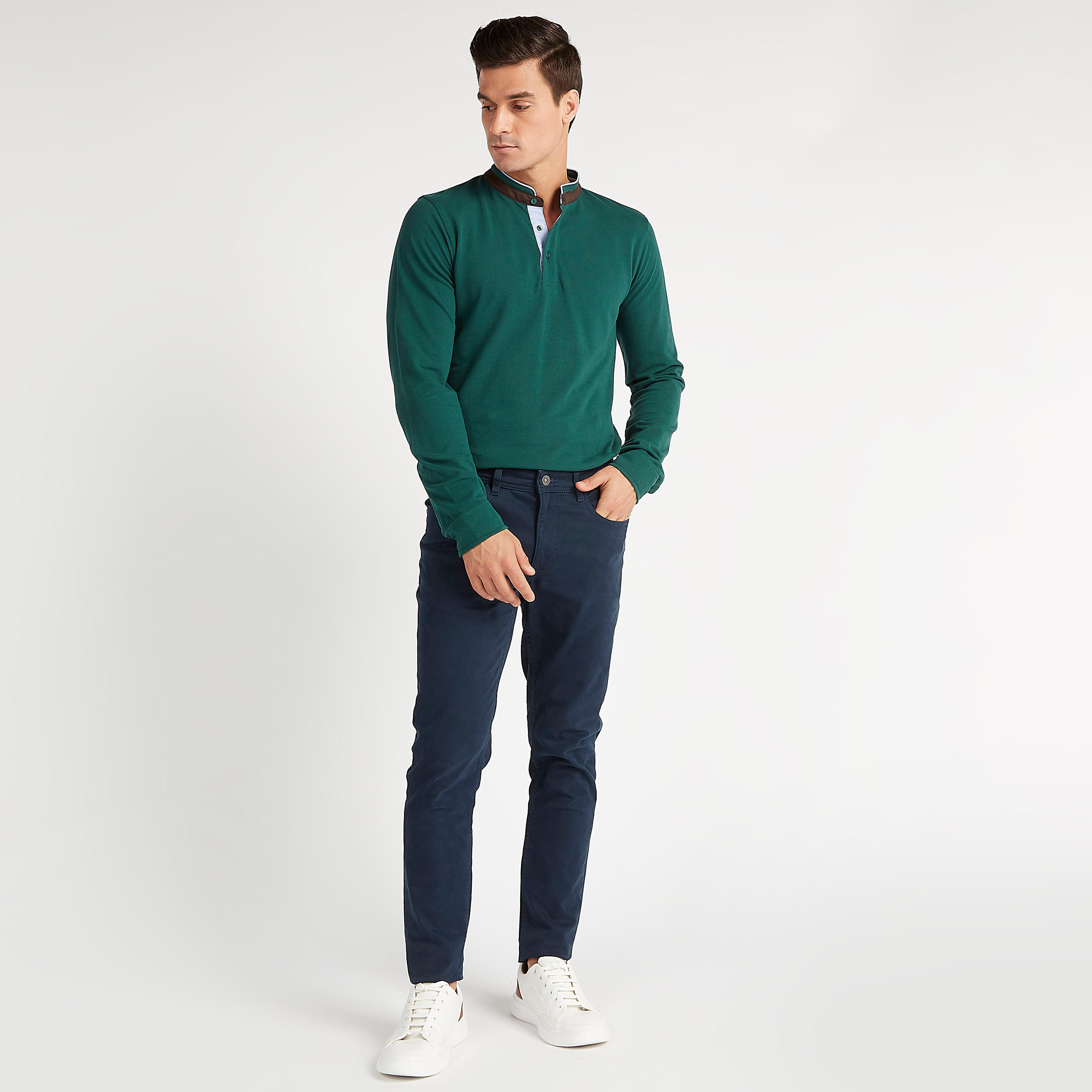 تيشيرت مستدام سادة بياقة هينلي وأكمام طويلة-men-clothing-tshirtsandpolos-tshirts-image-2