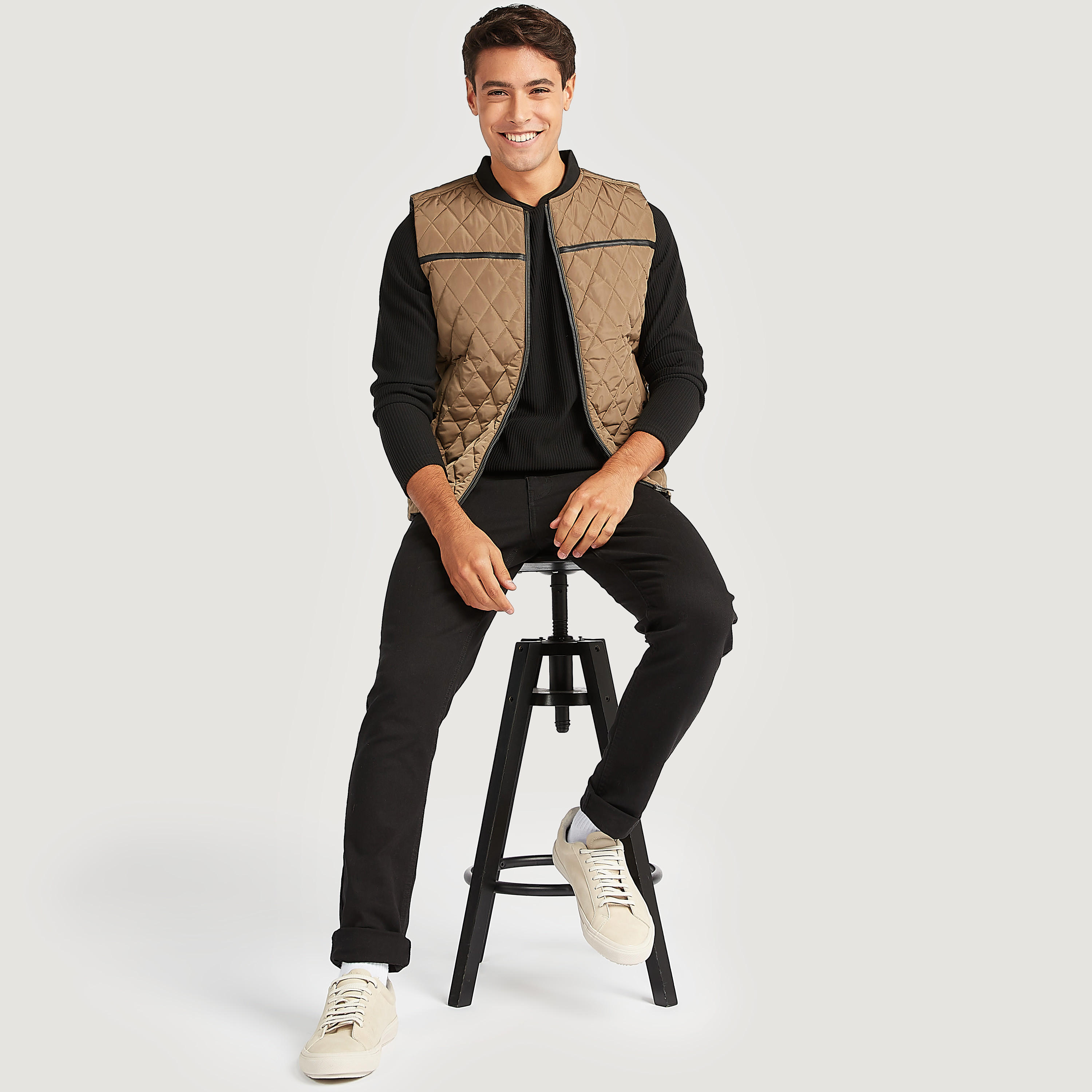 Sustainable Quilted Zip Through Gilet with Pockets-men-clothing-jacketsandblazers-jackets-image-9