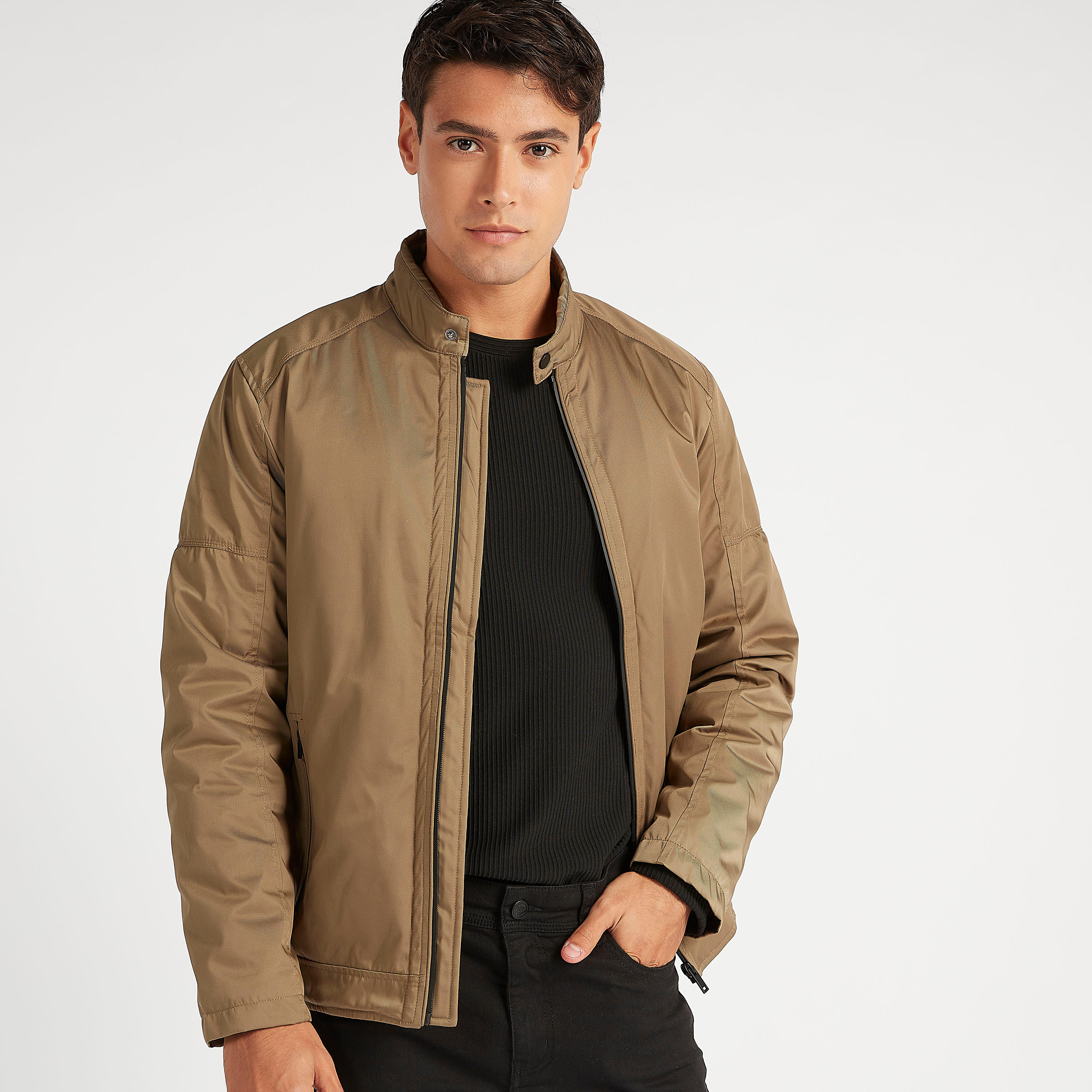 جاكيت بومبر طويل سادة بسحّاب وجيوب-men-clothing-jacketsandblazers-jackets-image-9