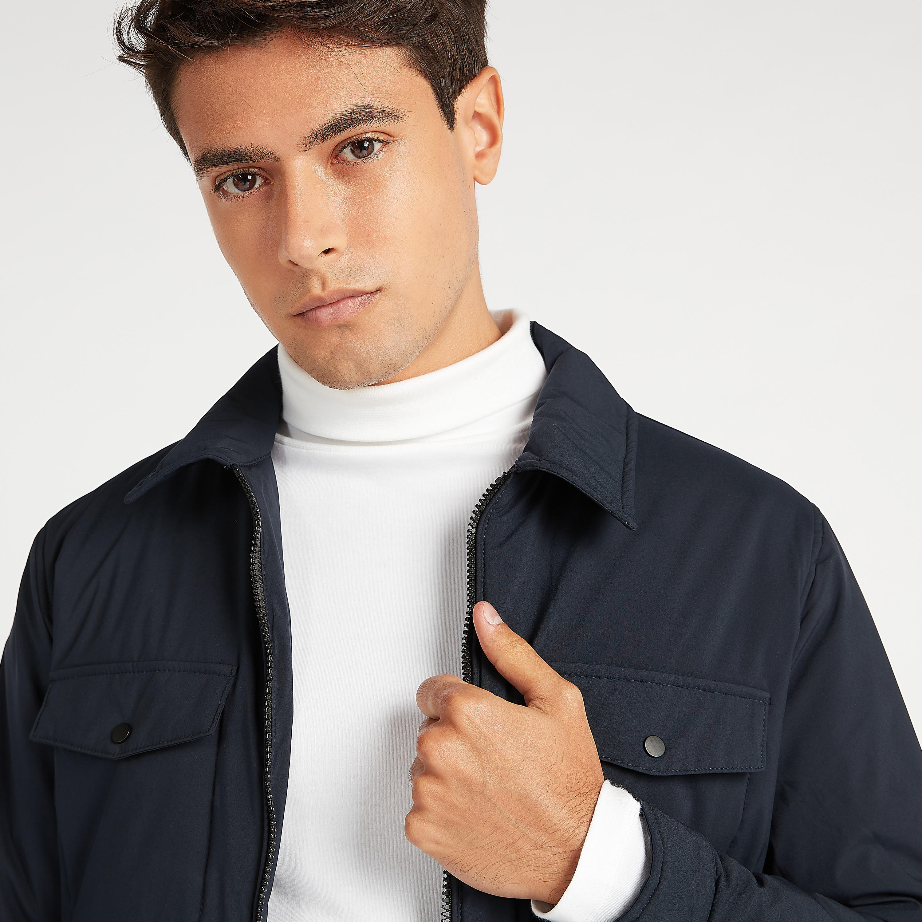 جاكيت هارينجتون خفيف سادة بسحّاب وجيوب بطيّة-men-clothing-jacketsandblazers-jackets-image-7