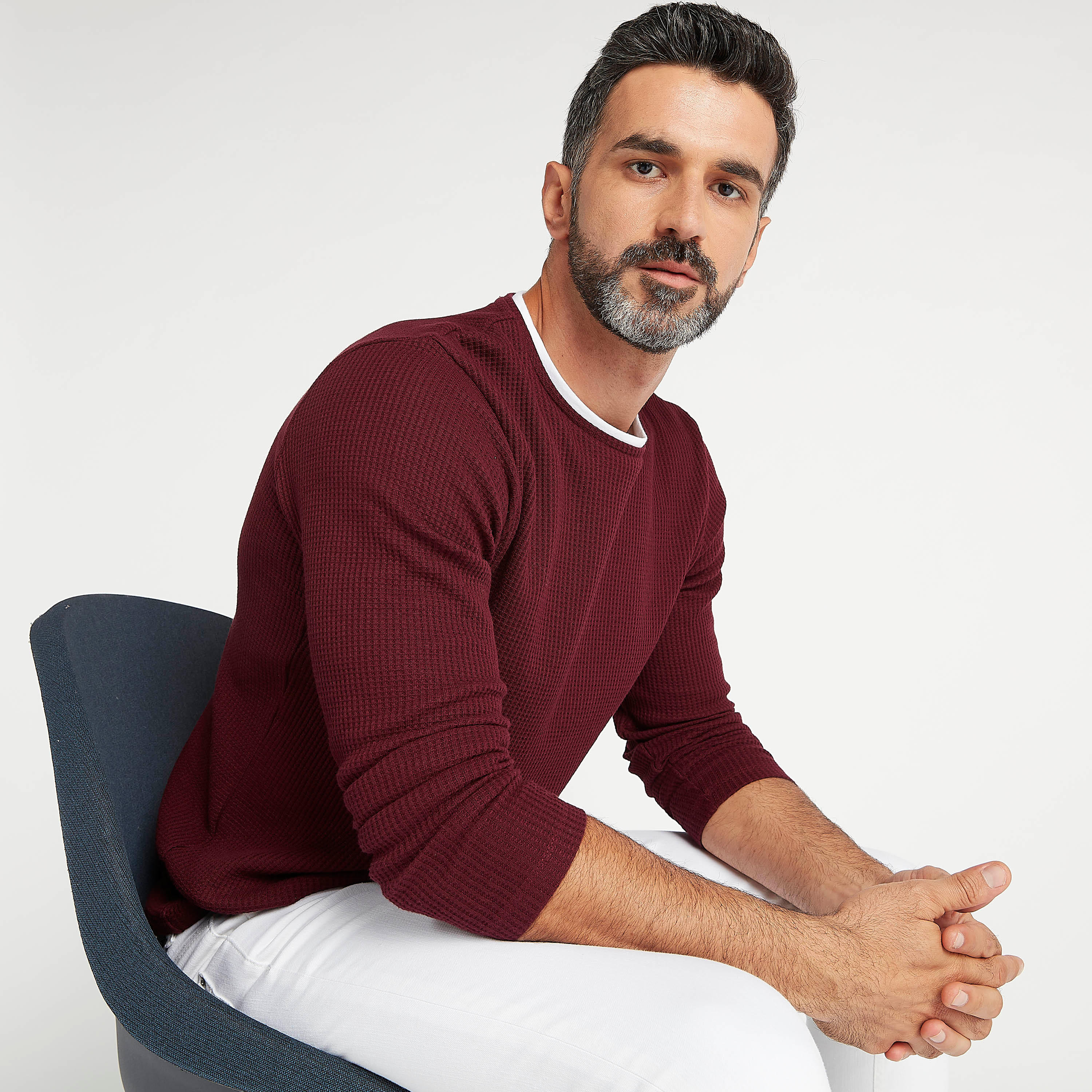 سويت شيرت بارز الملمس بياقة ضيّقة وأكمام طويلة-men-clothing-tshirtsandpolos-tshirts-image-7
