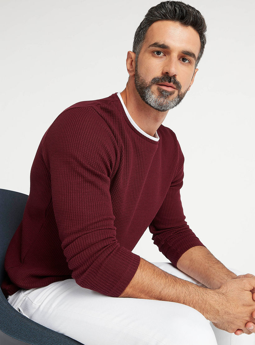 سويت شيرت بارز الملمس بياقة ضيّقة وأكمام طويلة-men-clothing-tshirtsandpolos-tshirts-image-7
