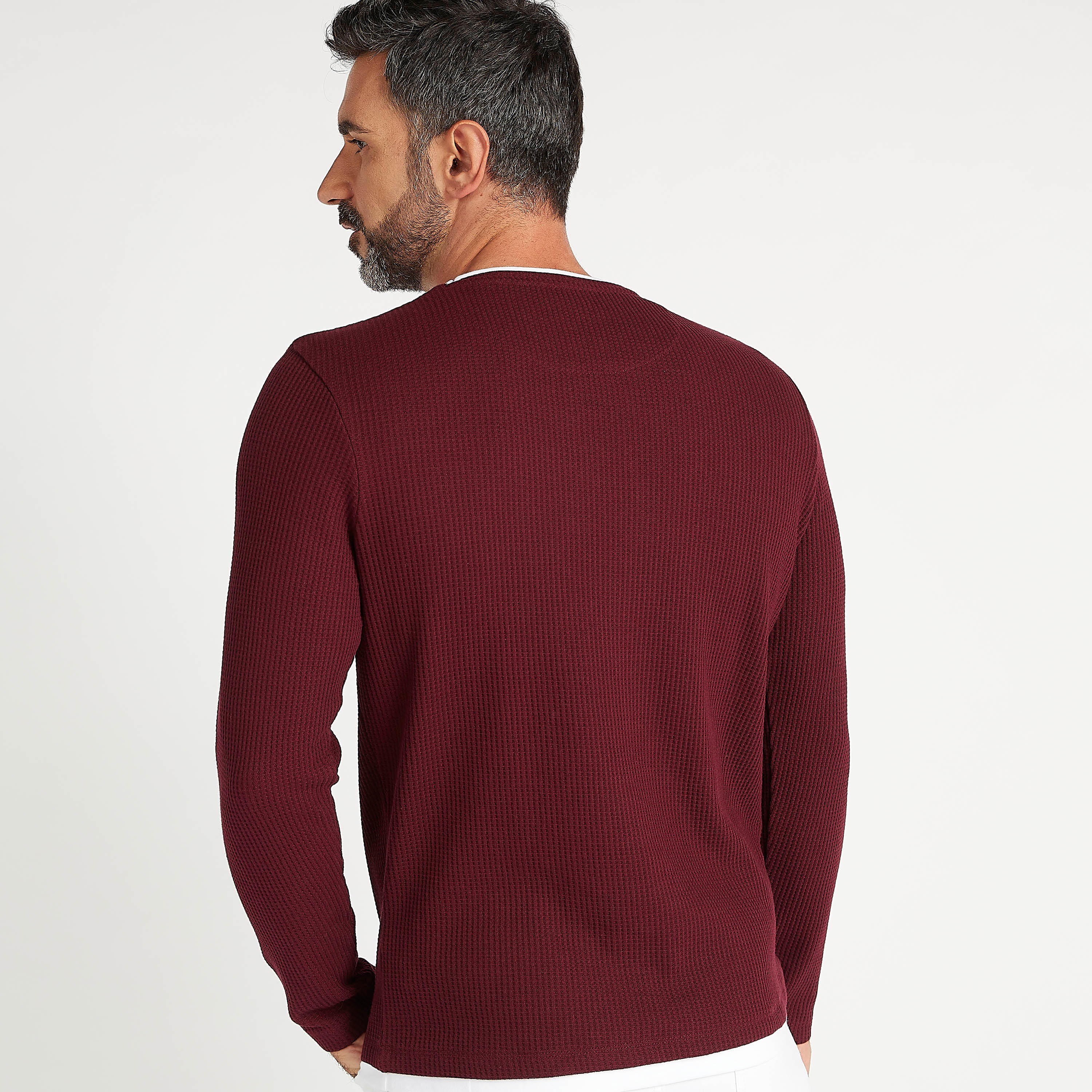 سويت شيرت بارز الملمس بياقة ضيّقة وأكمام طويلة-men-clothing-tshirtsandpolos-tshirts-image-4