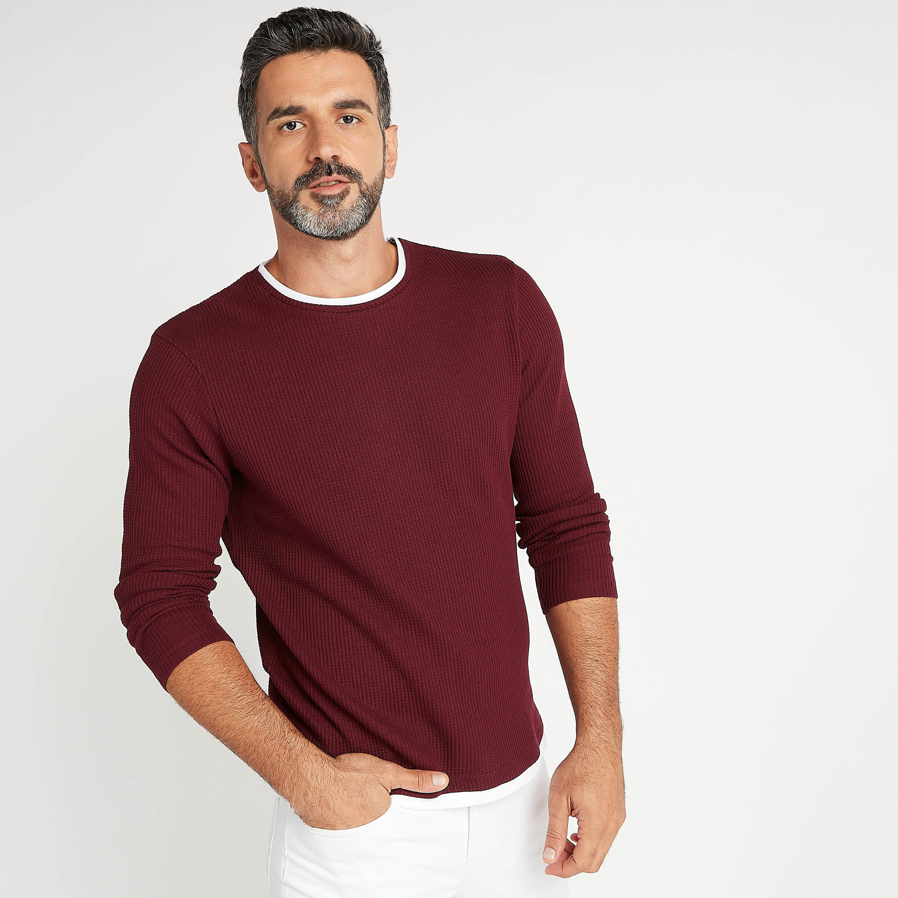 سويت شيرت بارز الملمس بياقة ضيّقة وأكمام طويلة-men-clothing-tshirtsandpolos-tshirts-image-1