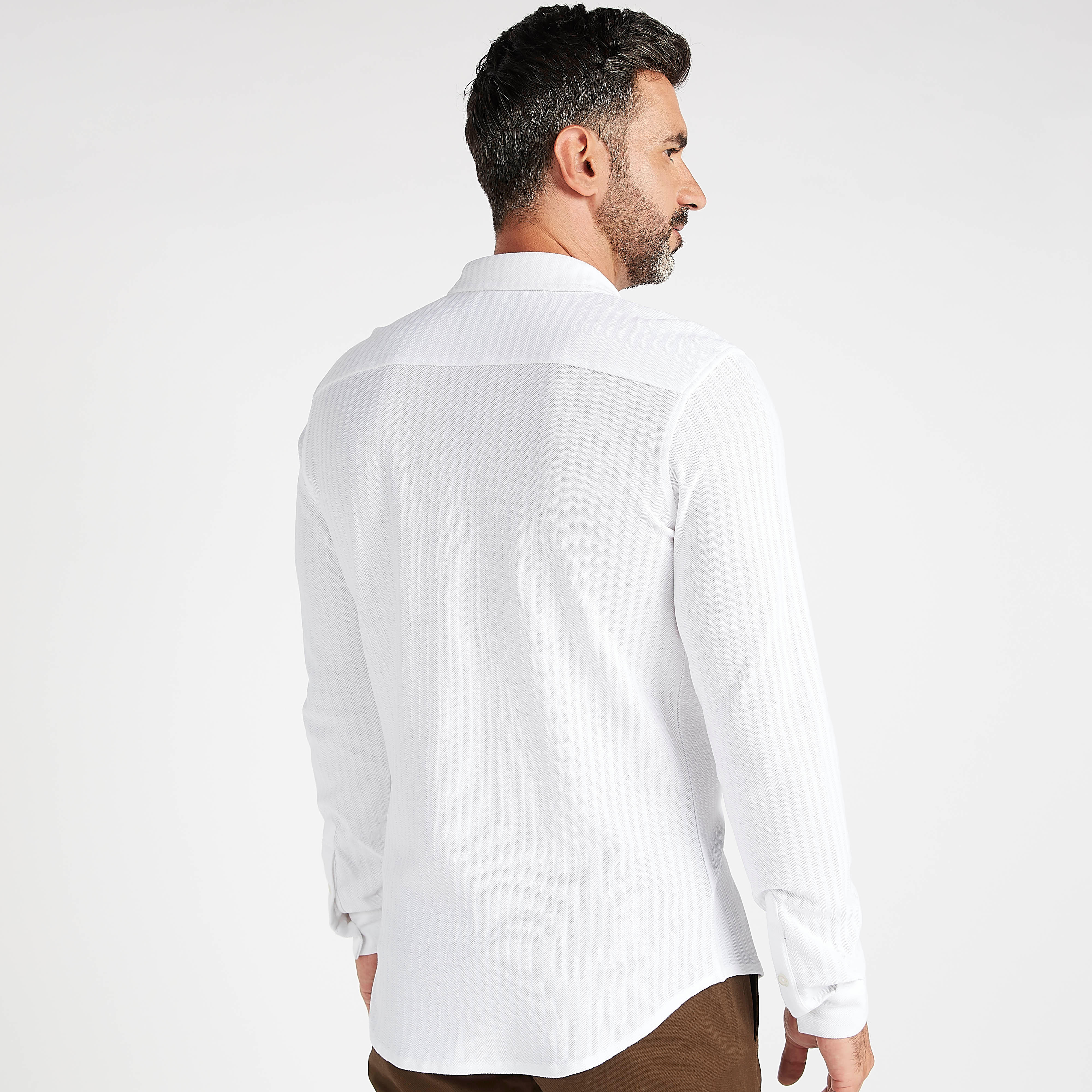 قميص بارز الملمس بقصّة سليم وأكمام طويلة-men-clothing-shirts-image-4
