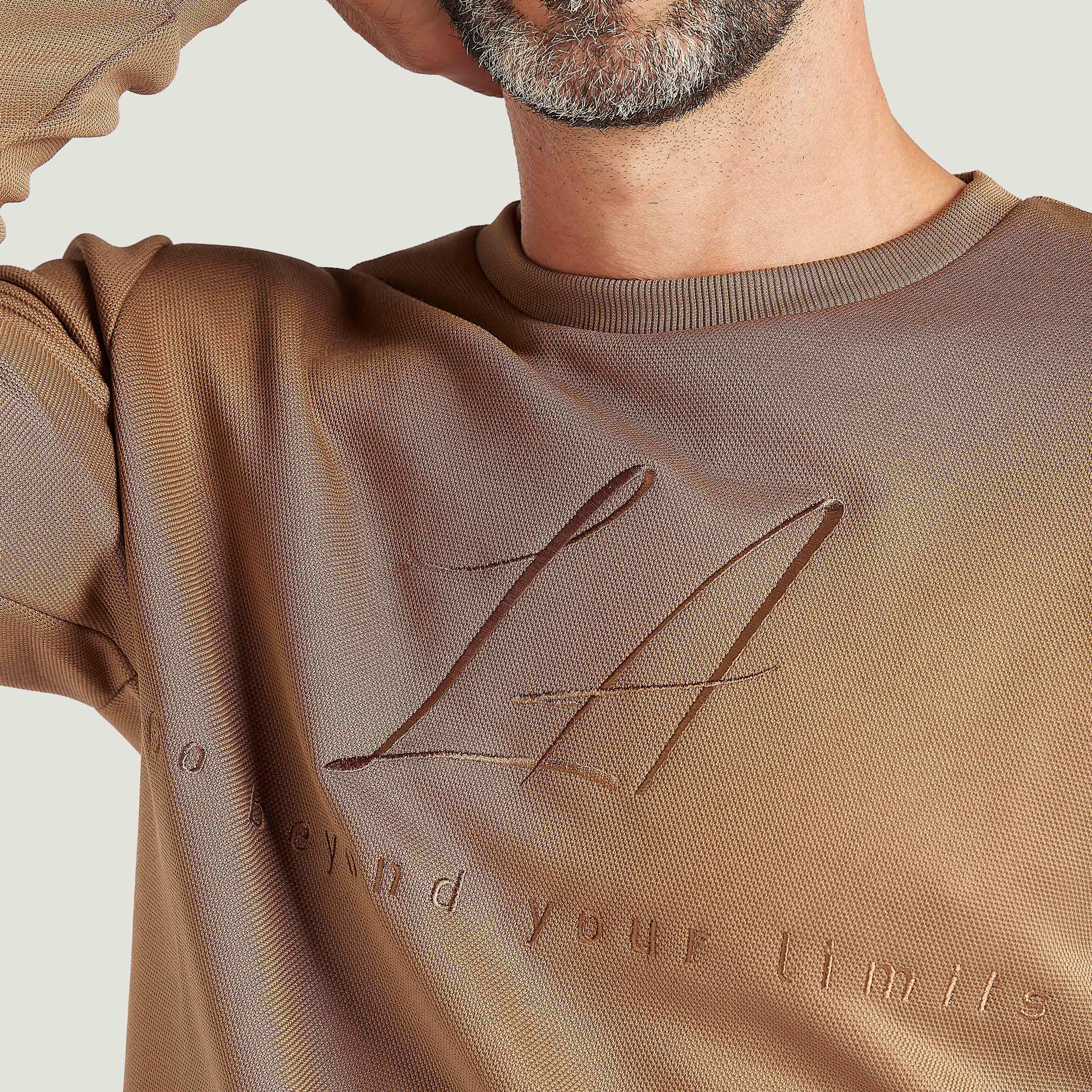 سويت شيرت مطرّز بياقة ضيّقة وأكمام طويلة-men-winterwear-hoodiesandsweatshirts-image-5