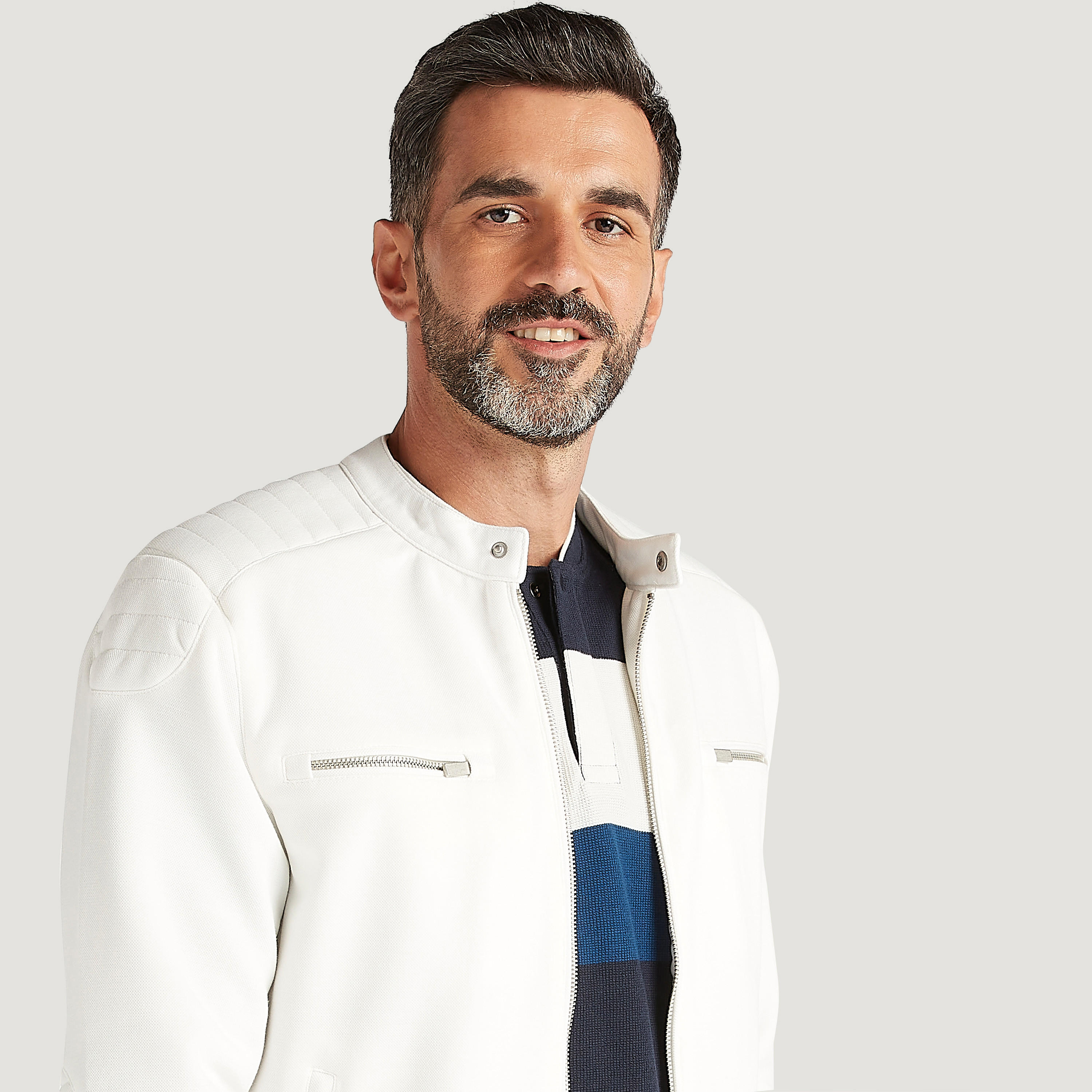 Solid Lightweight Jacket with Zip Closure and Pockets-men-clothing-jacketsandblazers-jackets-image-3
