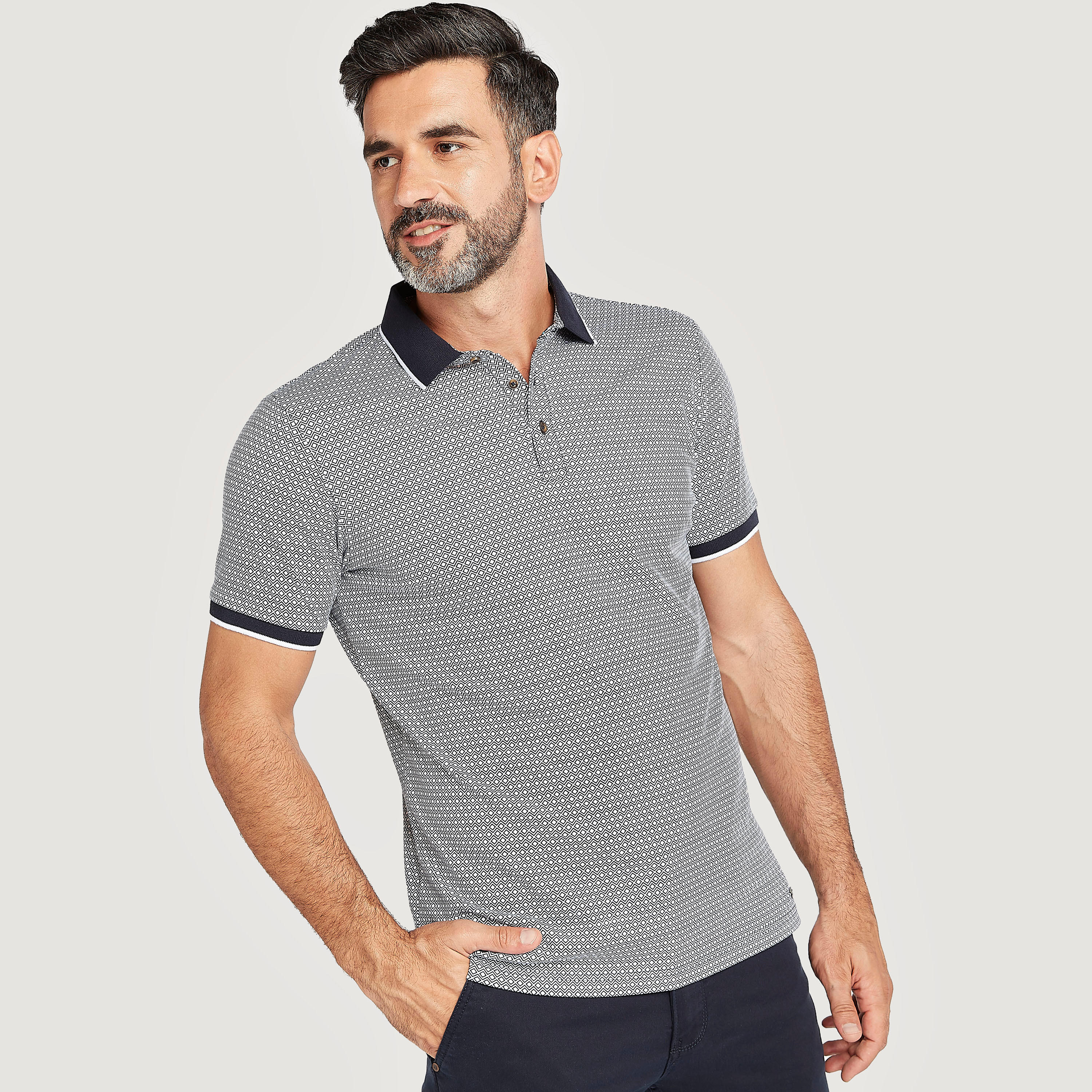 تيشيرت بولو بقصّة سليم وأكمام قصيرة وطبعات-men-clothing-tshirtsandpolos-polos-image-1