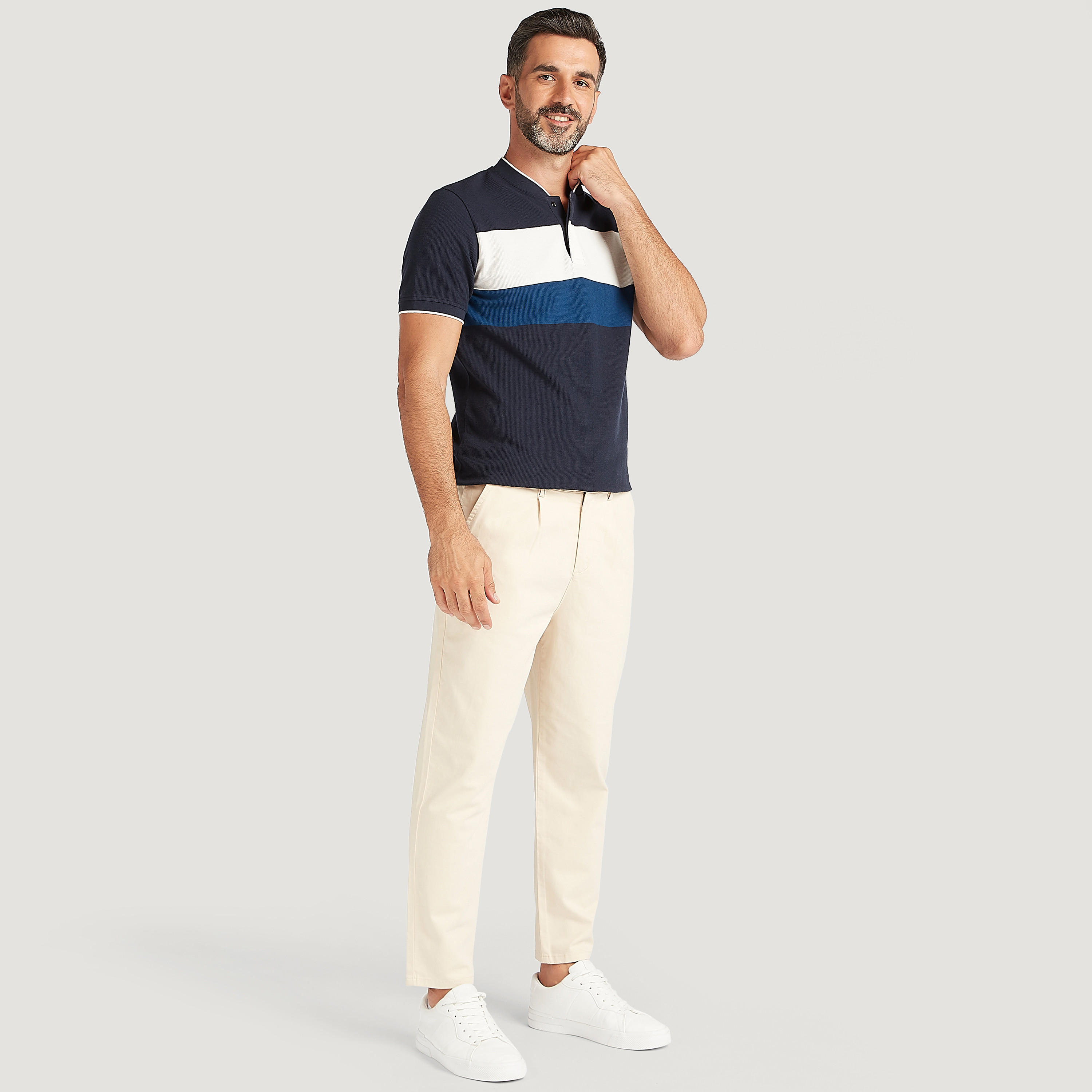 تيشيرت مخطط بياقة هينلي وأكمام قصيرة-men-clothing-tshirtsandpolos-tshirts-image-2