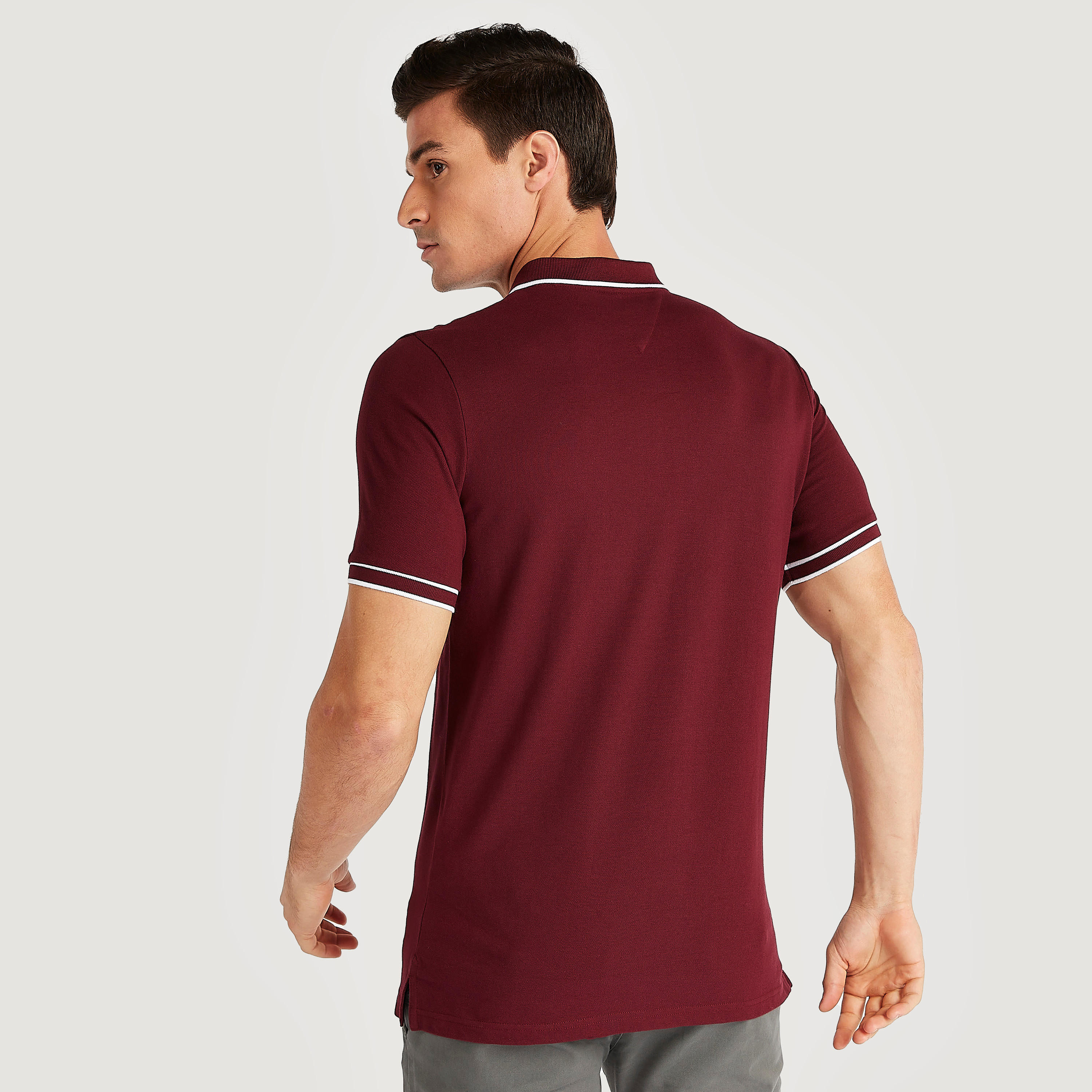 تيشيرت بولو بياقة بسحّاب وأكمام قصيرة-men-clothing-tshirtsandpolos-polos-image-1