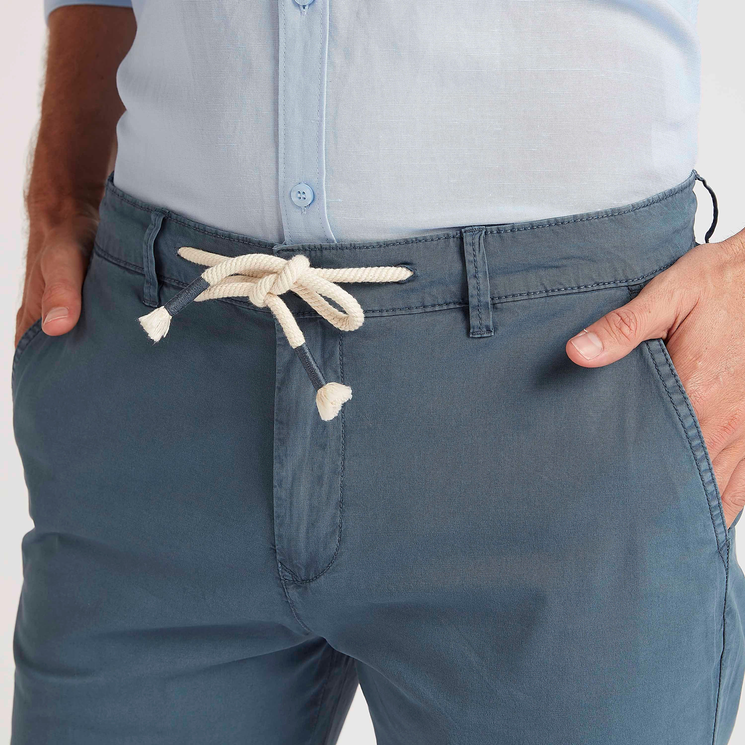 بنطلون سادة سليم فيت بخصر متوسّط الارتفاع ورباط إغلاق-men-clothing-bottoms-trousersandchinos-trousers-image-3