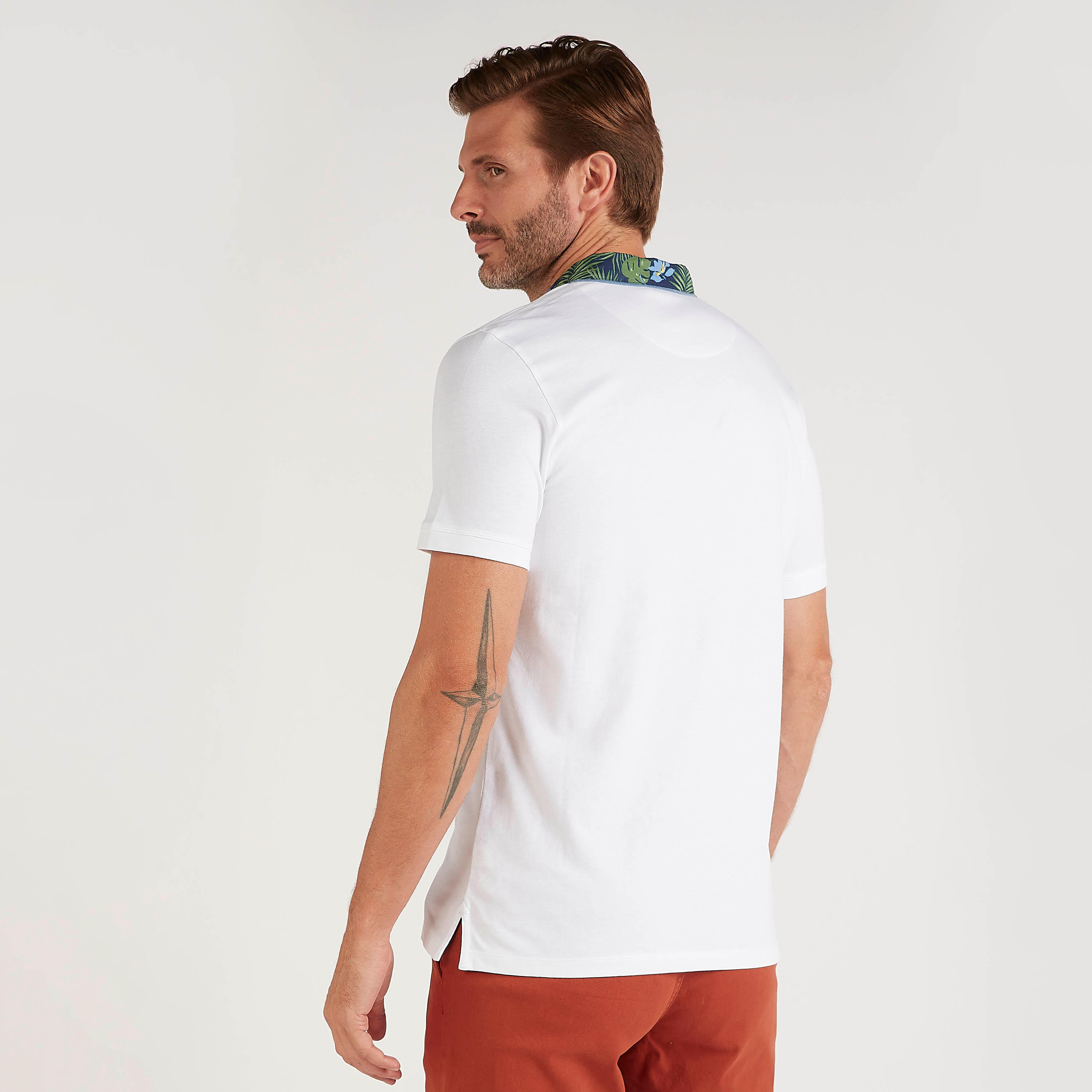 تيشيرت بولو بجيب على صدر وطبعات-men-clothing-tshirtsandpolos-polos-image-1
