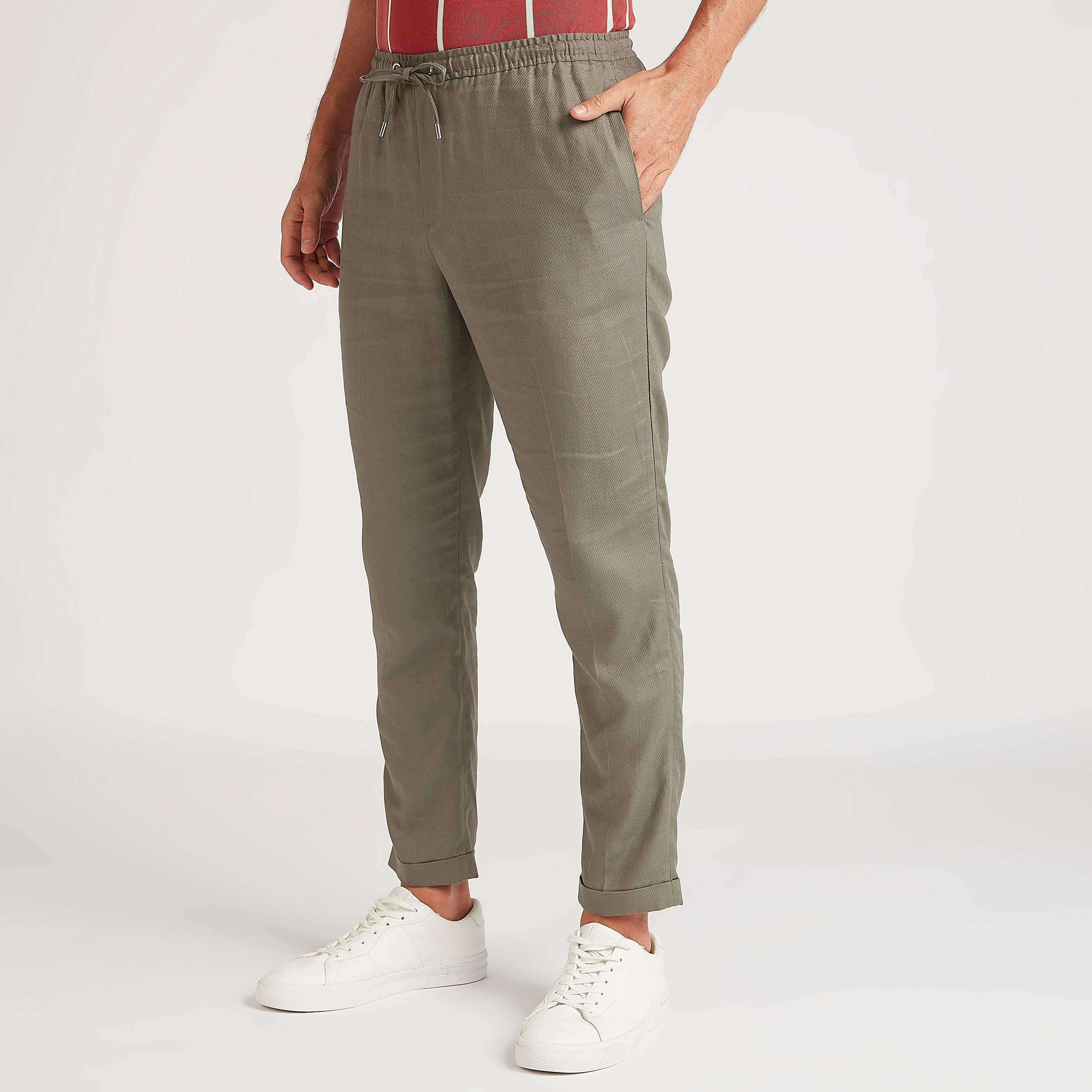 بنطلون بارز الملمس بخصر متوسّط الارتفاع ورباط إغلاق-men-clothing-bottoms-trousersandchinos-trousers-image-5