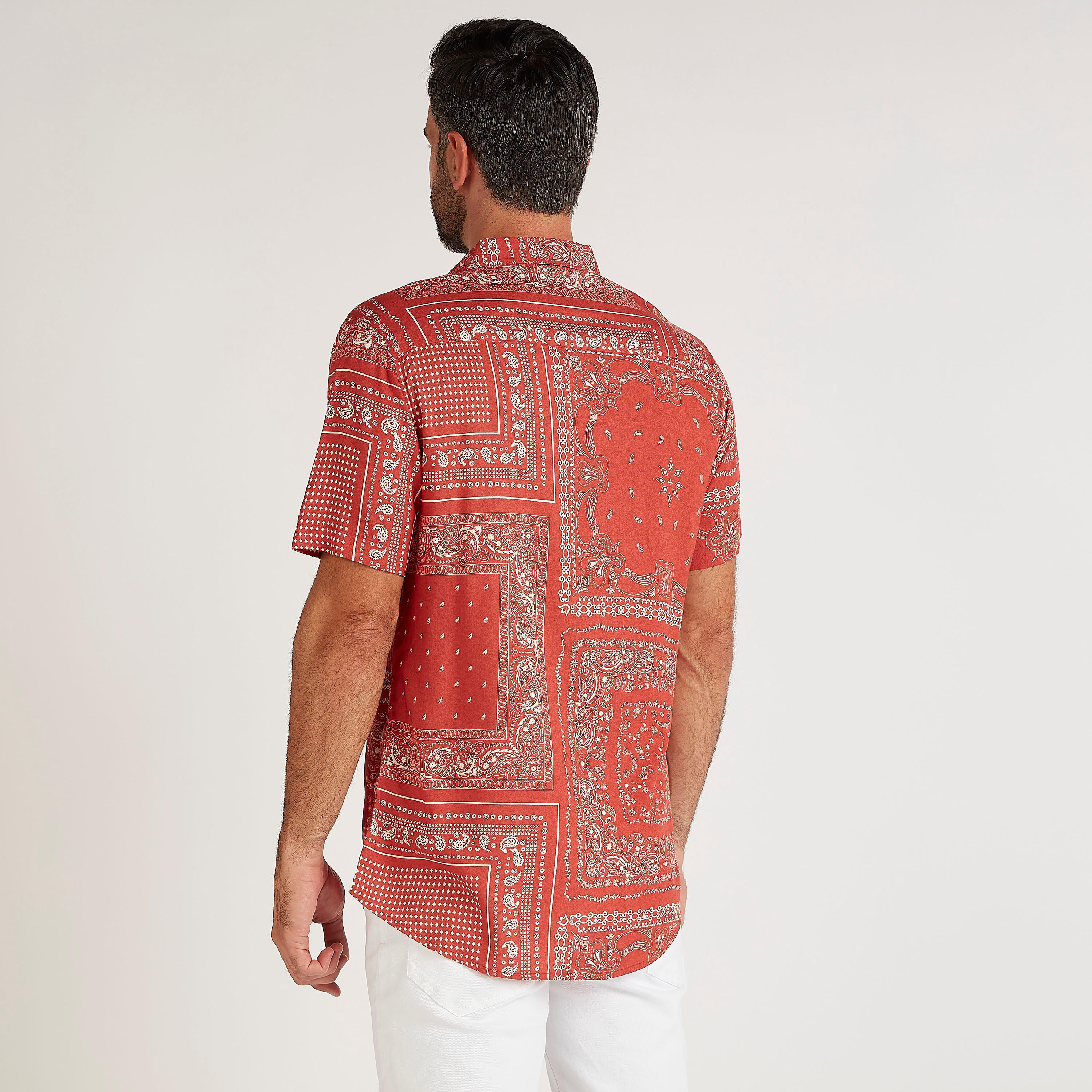 قميص سليم فيت بطبعات وأكمام قصيرة-men-clothing-shirts-image-4