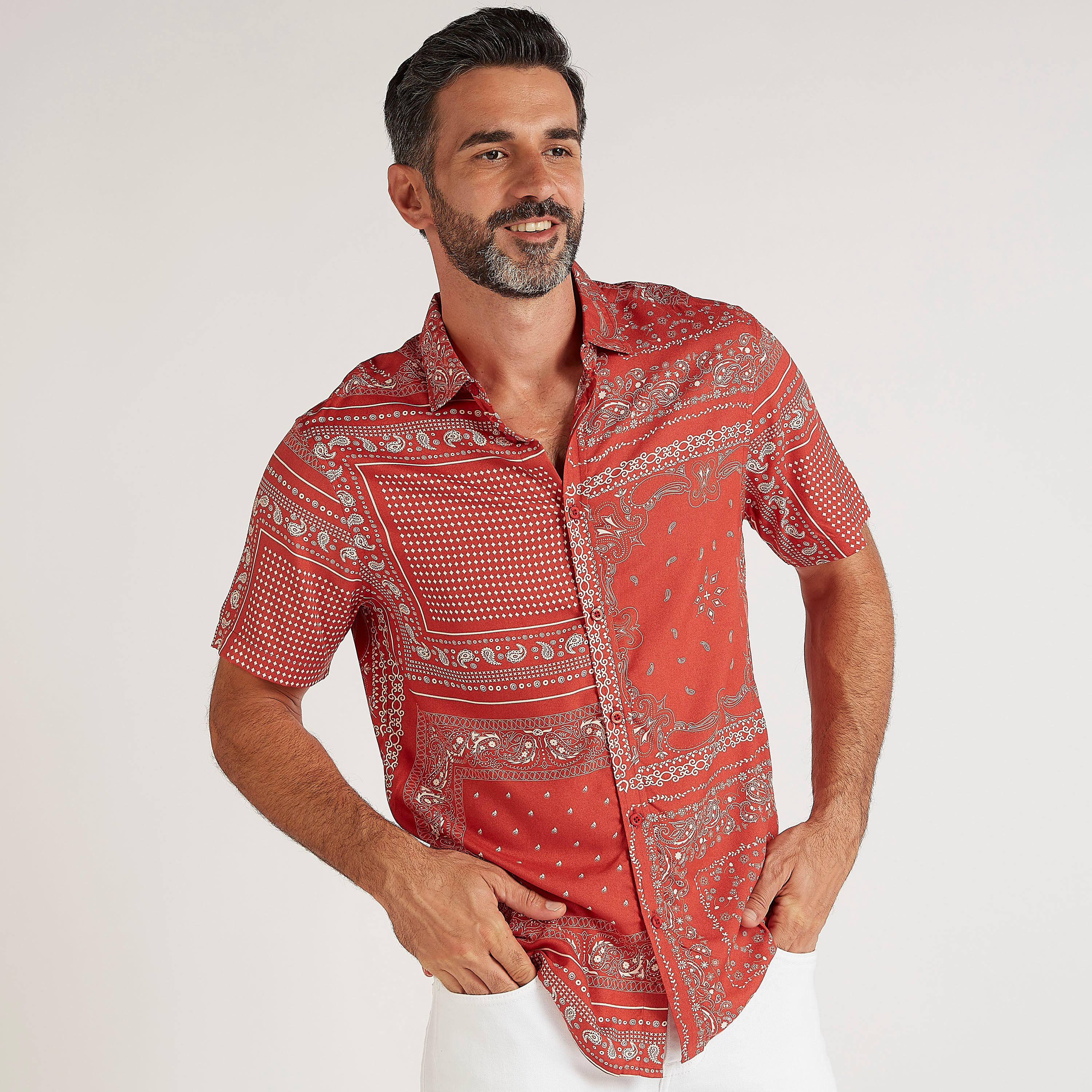 قميص سليم فيت بطبعات وأكمام قصيرة-men-clothing-shirts-image-5
