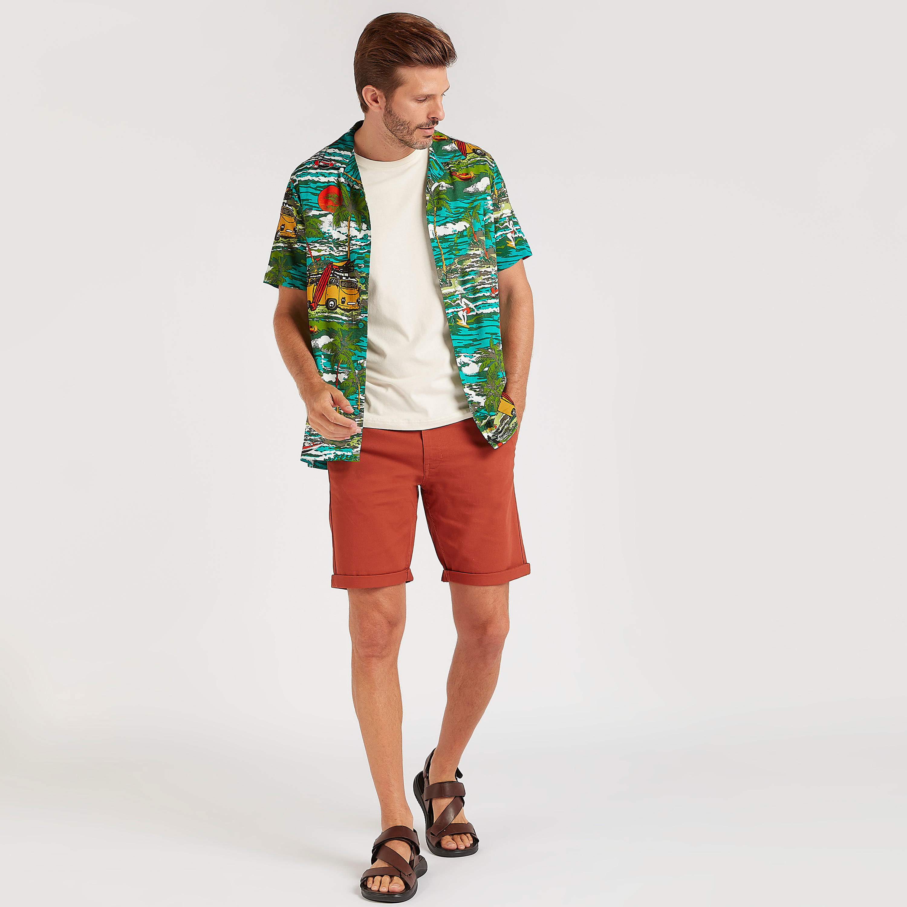 قميص سليم فيت بطبعات وأكمام قصيرة-men-clothing-shirts-image-2