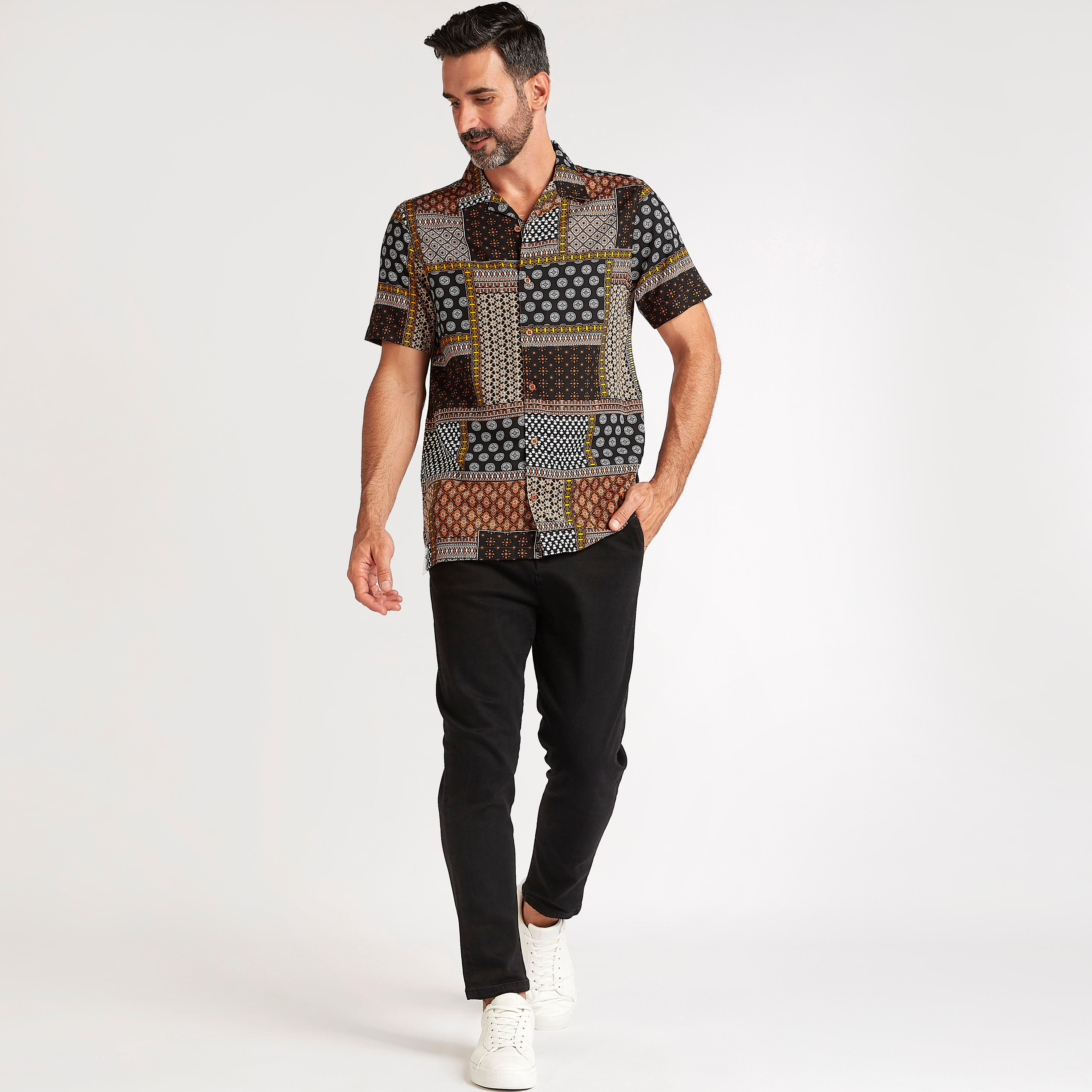 قميص سليم فيت بطبعات وأكمام قصيرة-men-clothing-shirts-image-4