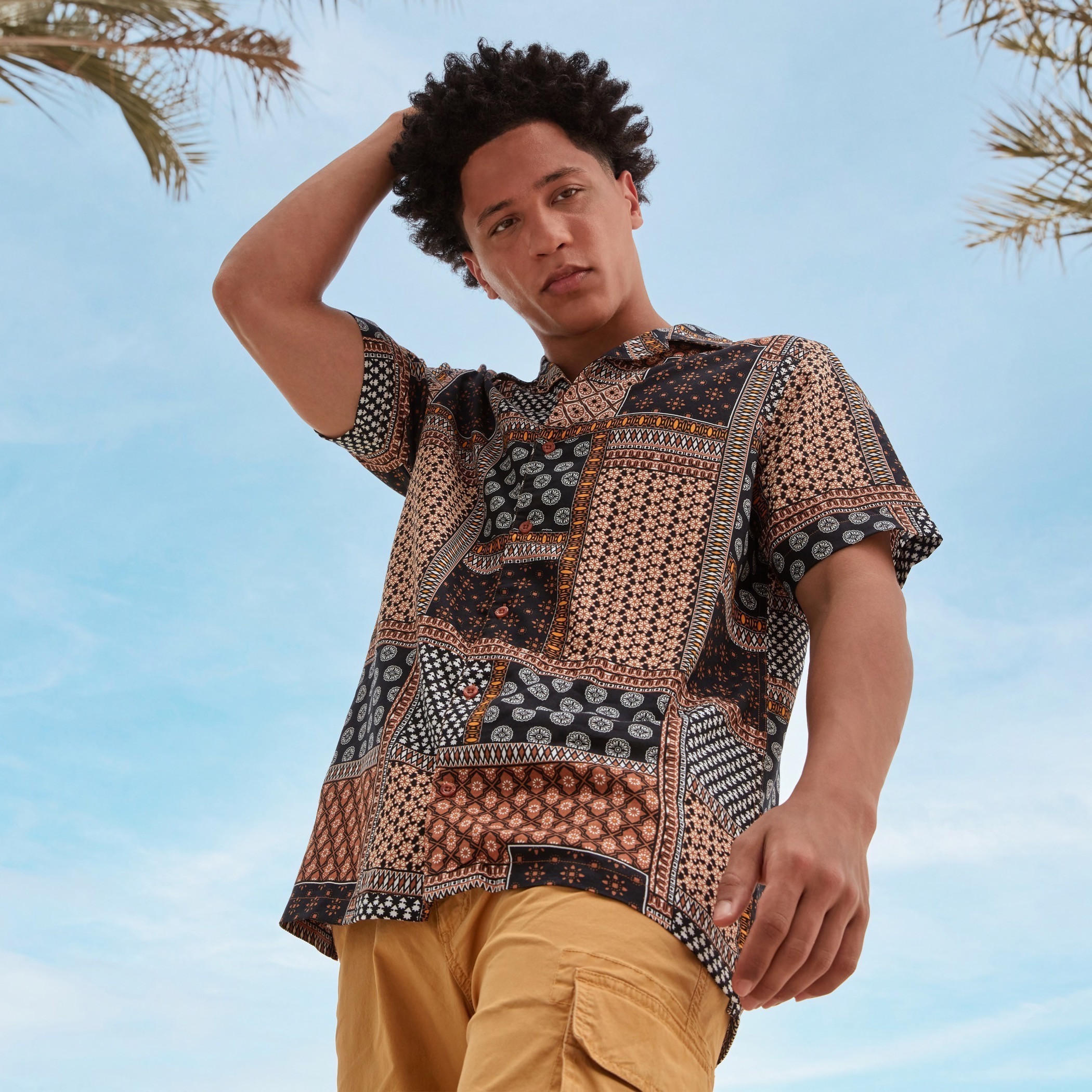 قميص سليم فيت بطبعات وأكمام قصيرة-men-clothing-shirts-image-6