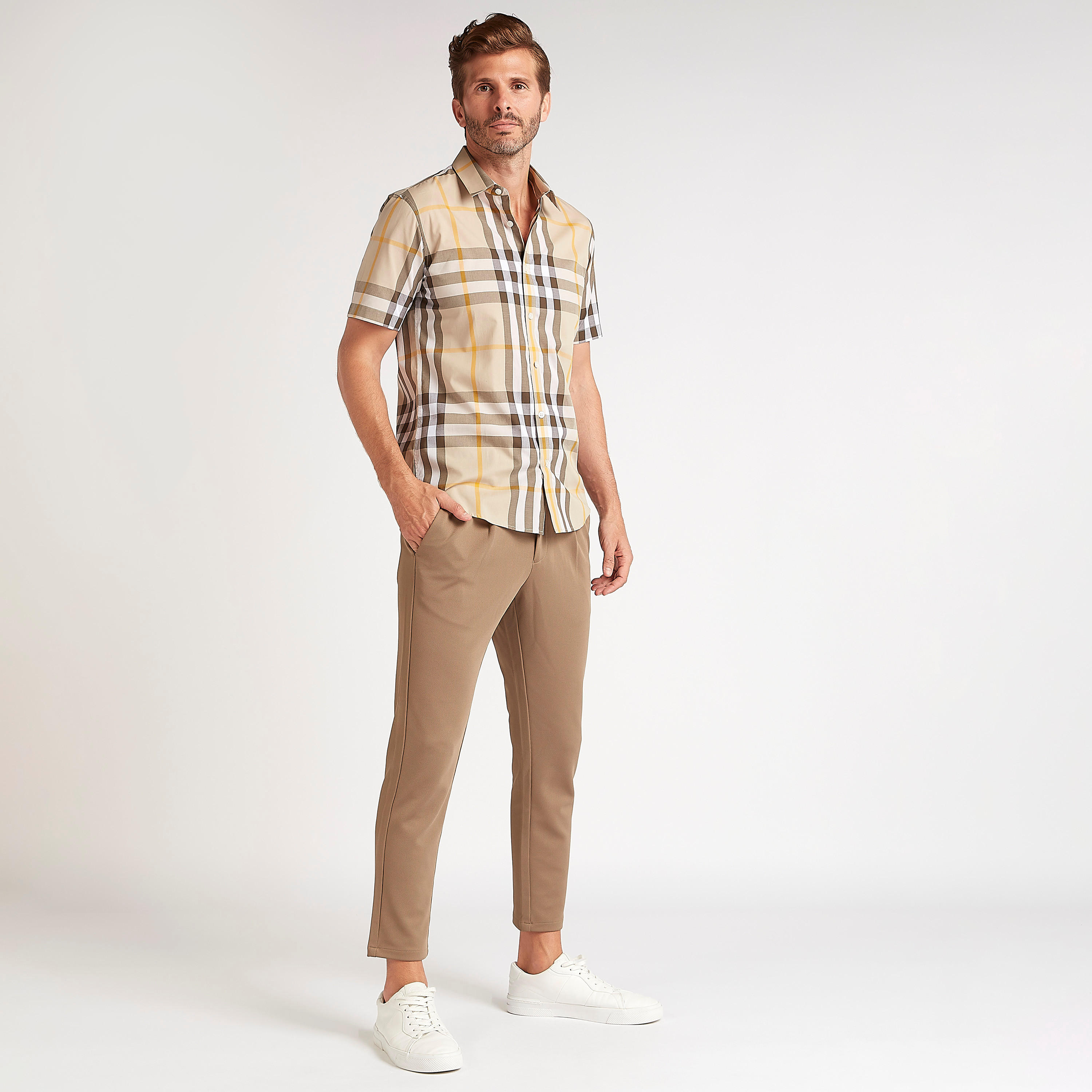 بنطلون شينو بارز الملمس بجيوب وزر إغلاق-men-clothing-bottoms-trousersandchinos-chinos-image-2