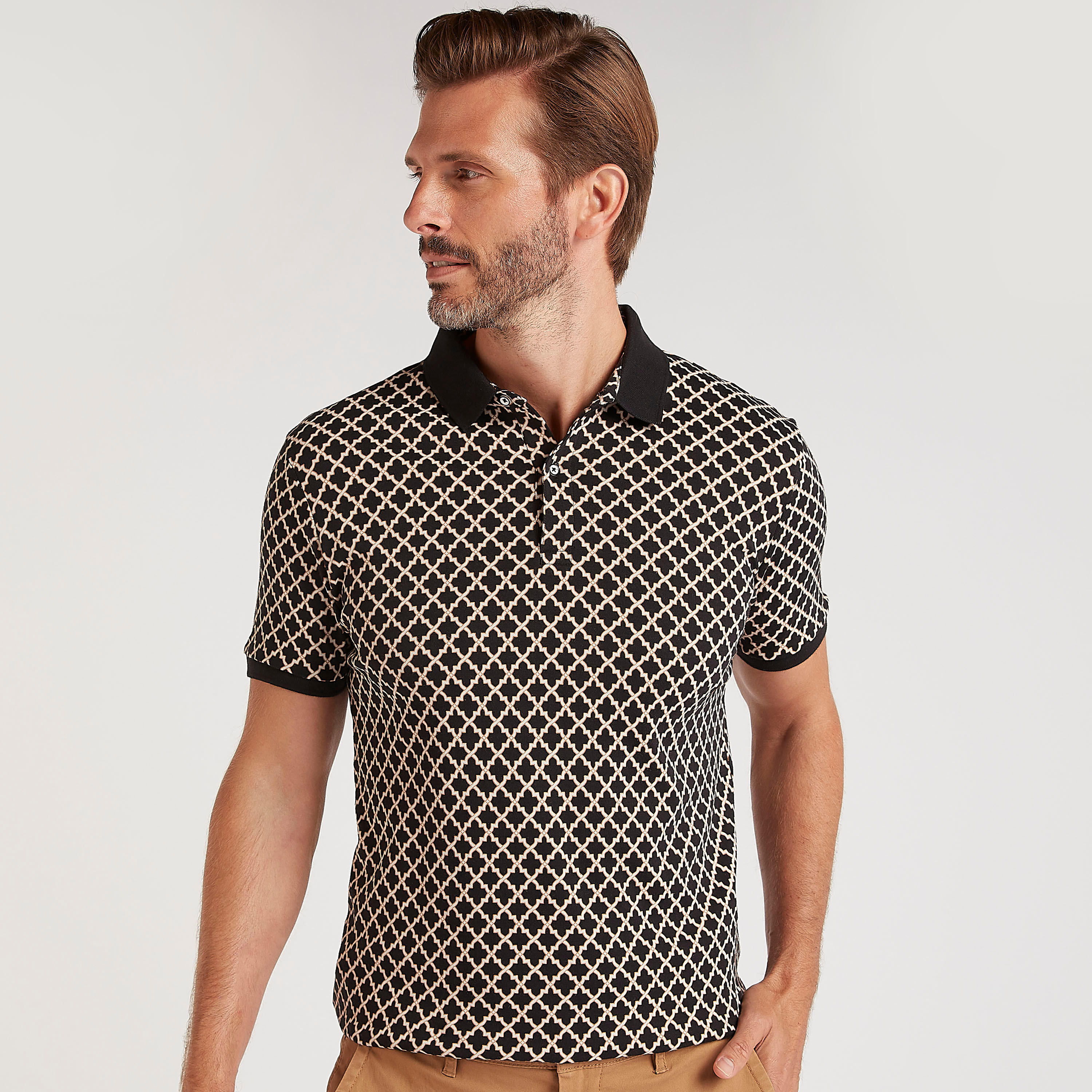 تيشيرت بولو بأكمام قصيرة و طبعات هندسيّة-men-clothing-tshirtsandpolos-polos-image-1