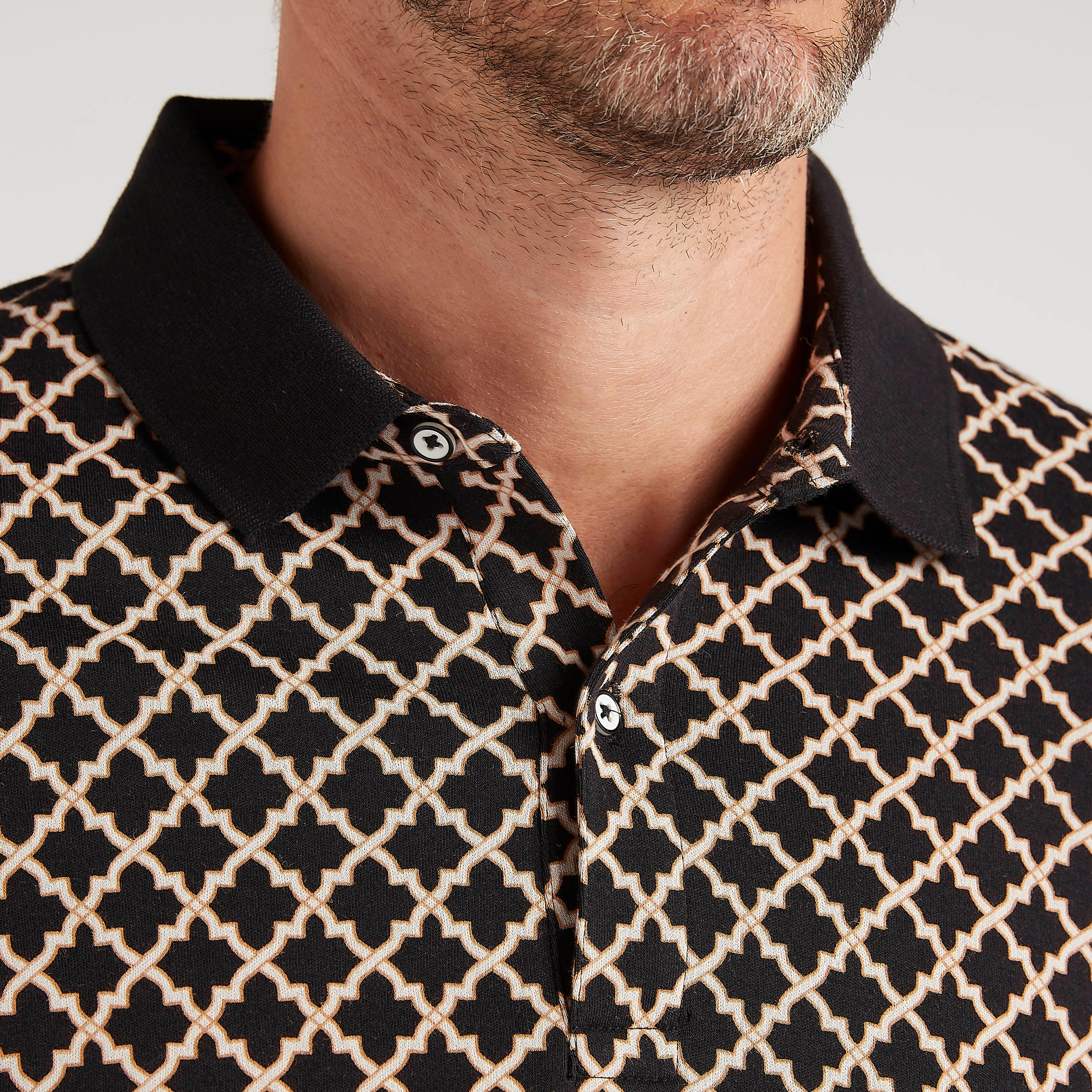 تيشيرت بولو بأكمام قصيرة و طبعات هندسيّة-men-clothing-tshirtsandpolos-polos-image-6