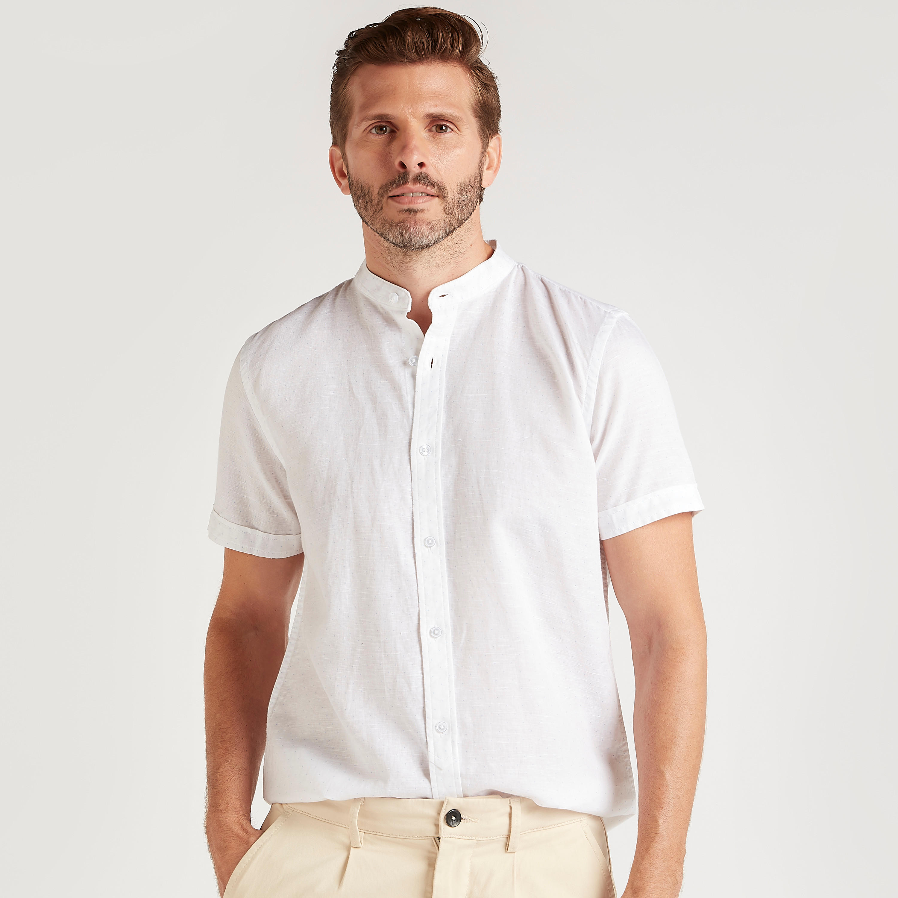 قميص بياقة ماندرين وأكمام قصيرة وطبعات-men-clothing-shirts-image-3