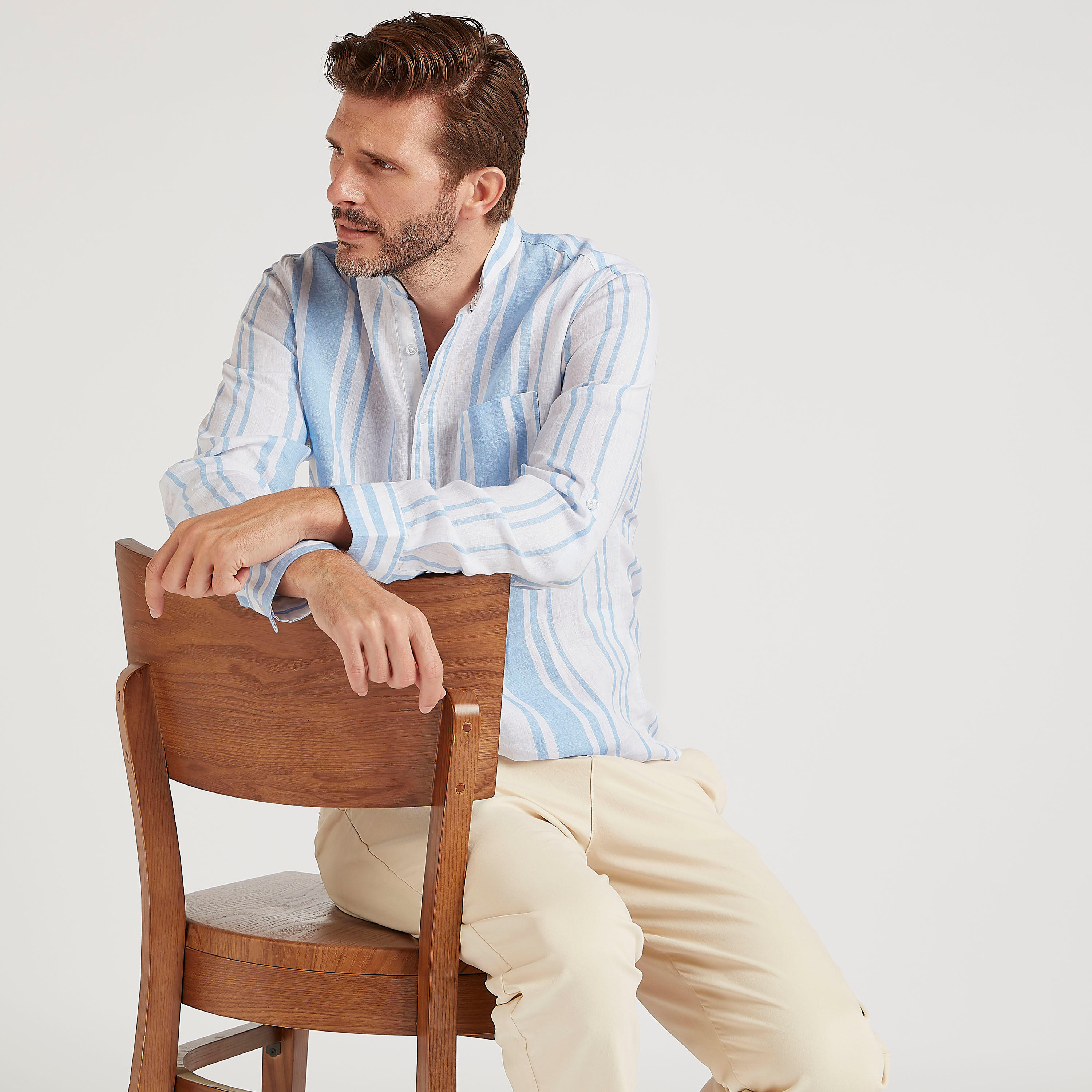 قميص مخطط بياقة ماندارين وأكمام طويلة-men-clothing-shirts-image-1