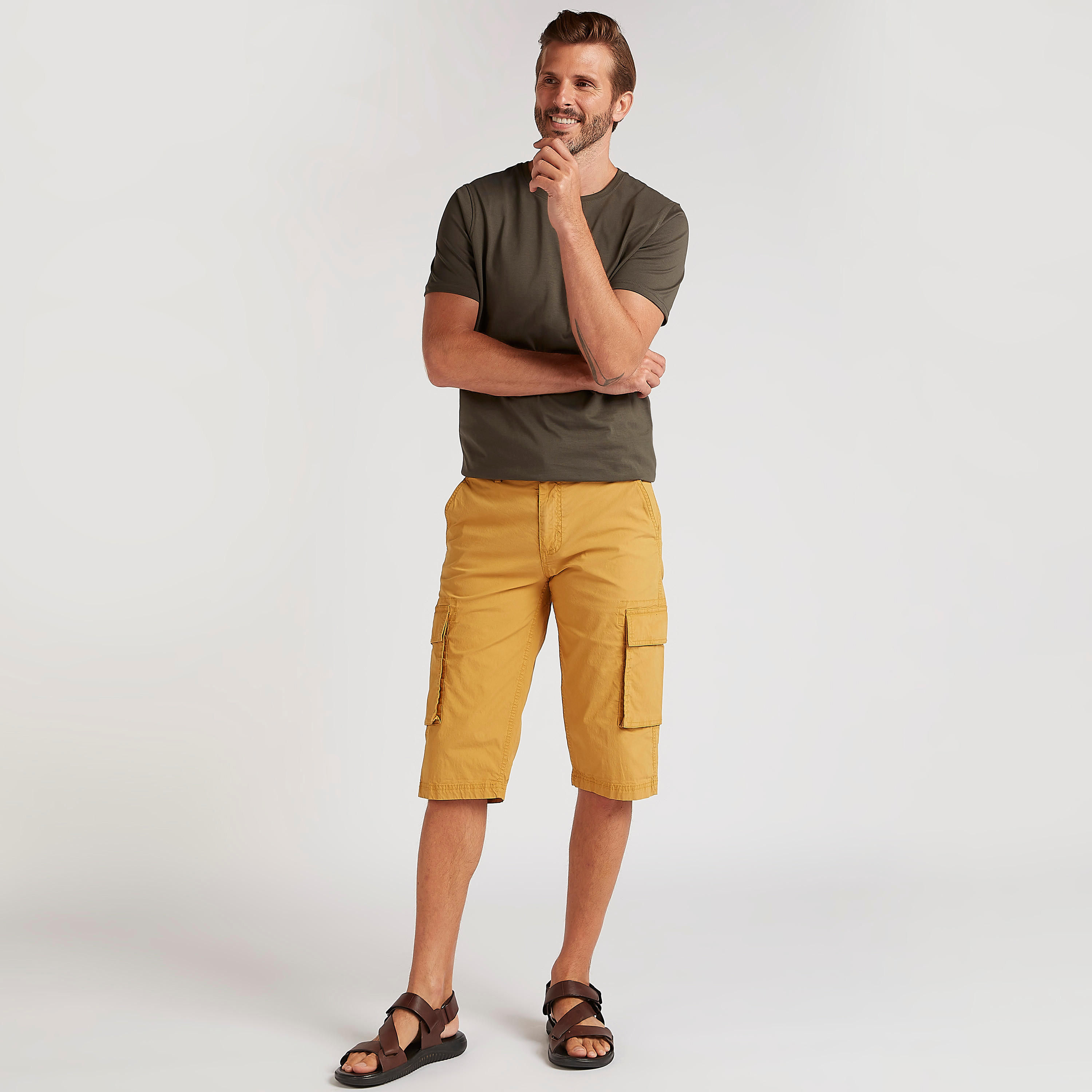 شورت كارجو سادة بزر إغلاق وخصر متوسّط الارتفاع-men-clothing-bottoms-shorts-image-3