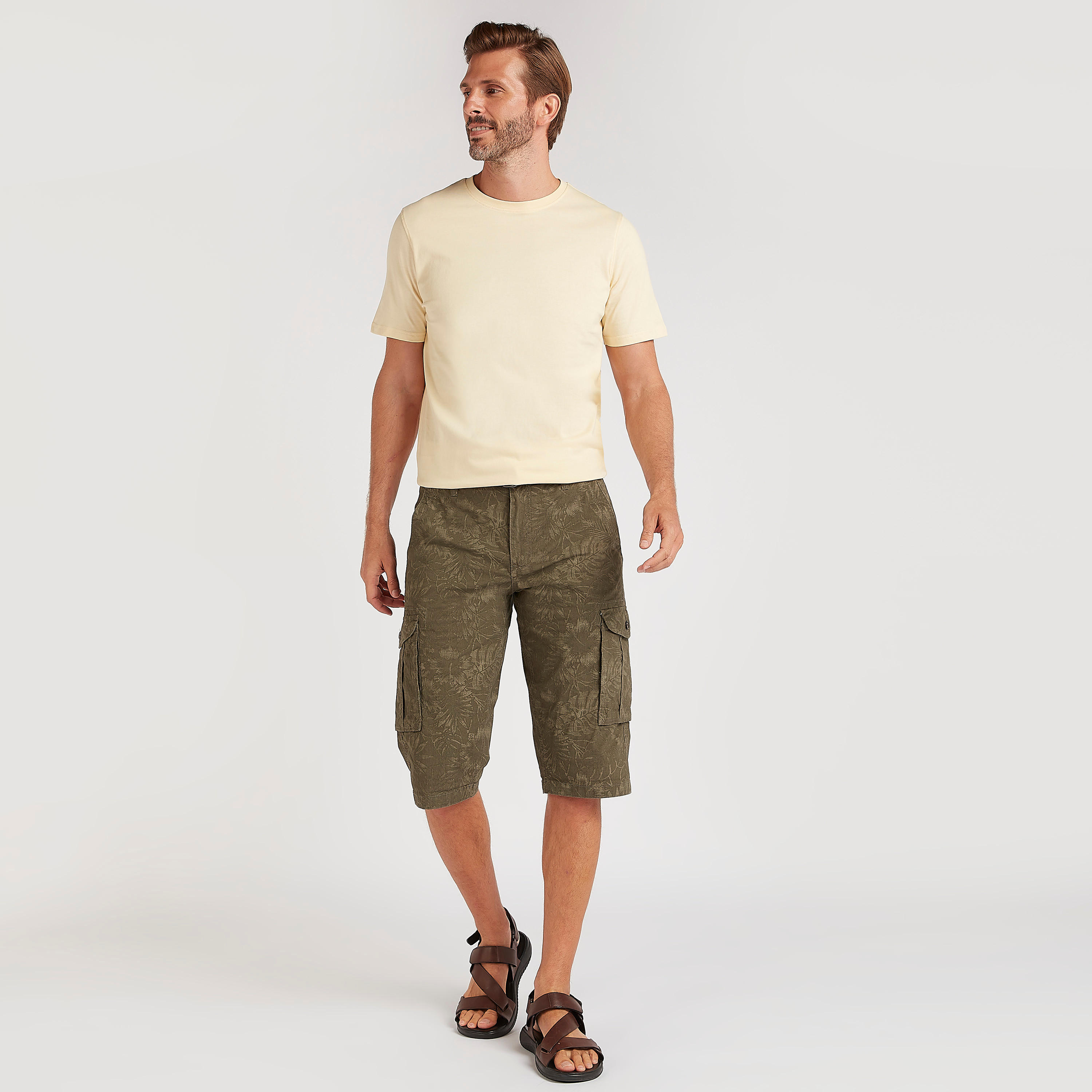 شورت بقصة سليم وخصر متوسّط الارتفاع وجيوب وطبعات-men-clothing-bottoms-shorts-image-3