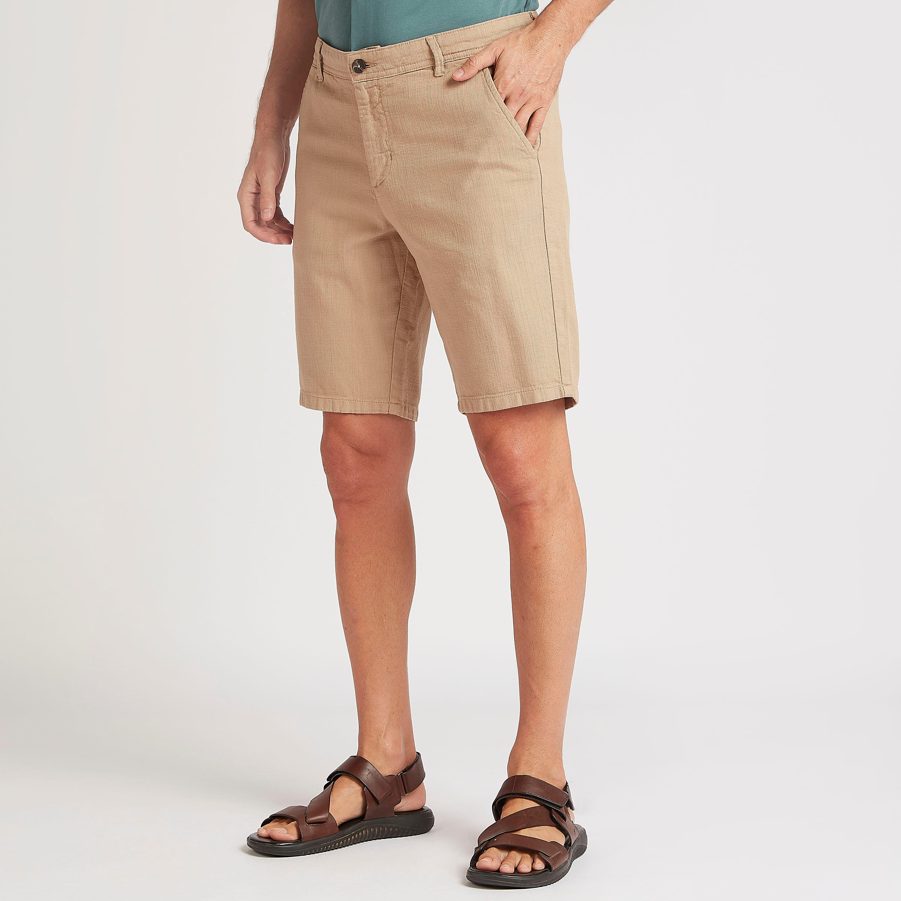 شورت بارز الملمس سليم فيت بخصر متوسّط الارتفاع وزر إغلاق-men-clothing-bottoms-shorts-image-4