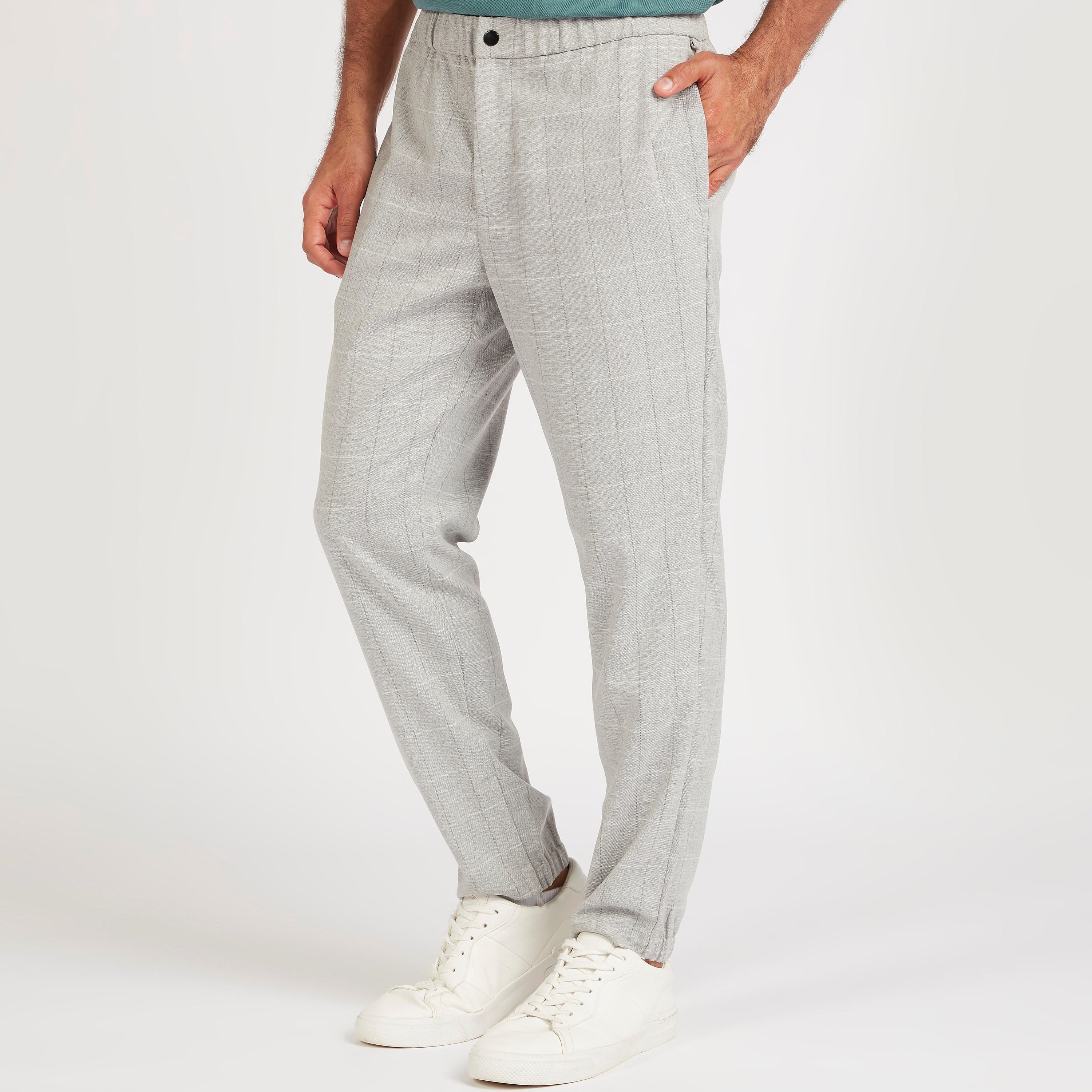 بنطلون شينو كاروهات بقصة سليم وخصر مطّاطي متوسّط الارتفاع وجيوب-men-clothing-bottoms-trousersandchinos-trousers-image-1