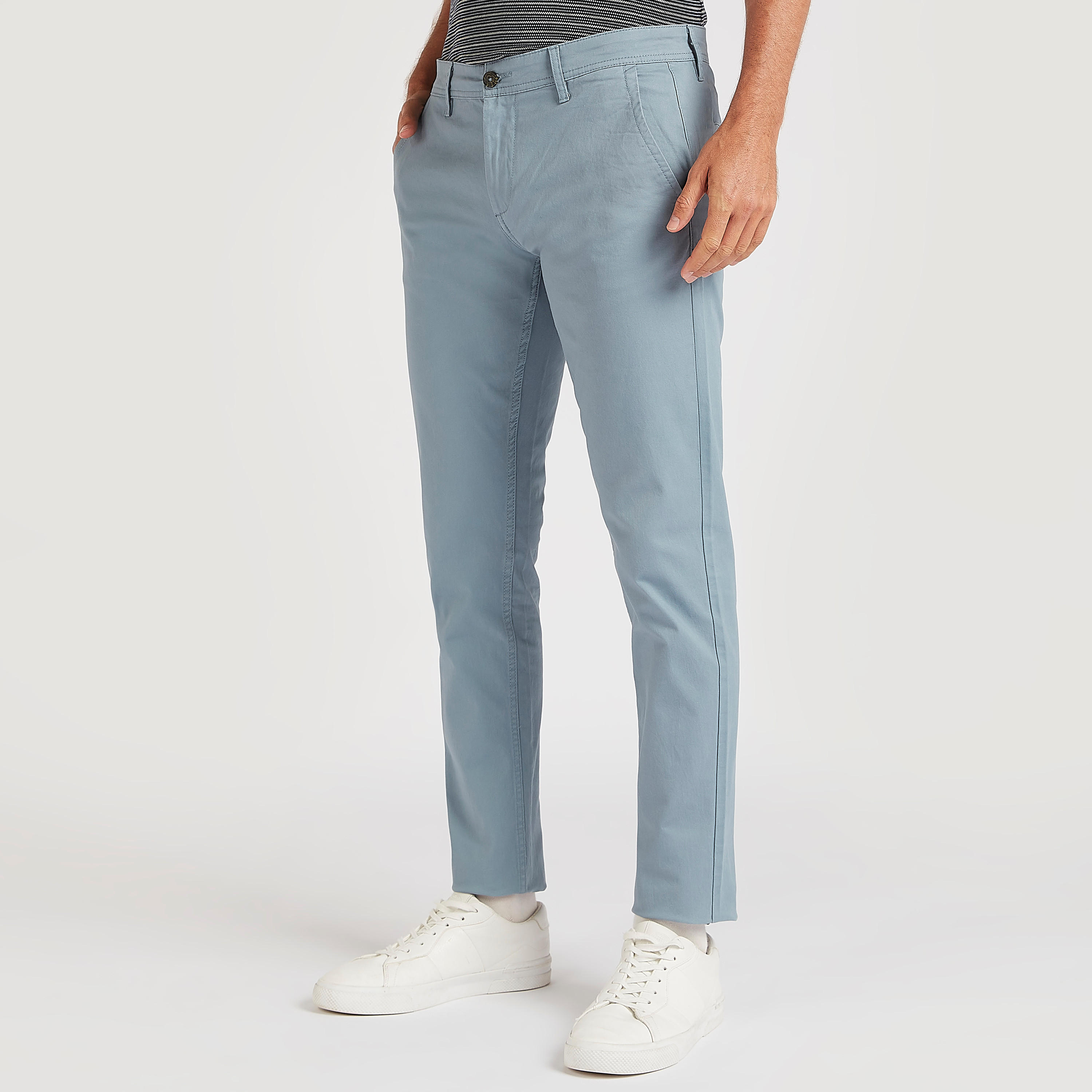 بنطلون شينو سادة بقصّة سليم وخصر متوسّط الارتفاع وجيوب-men-clothing-bottoms-trousersandchinos-trousers-image-3