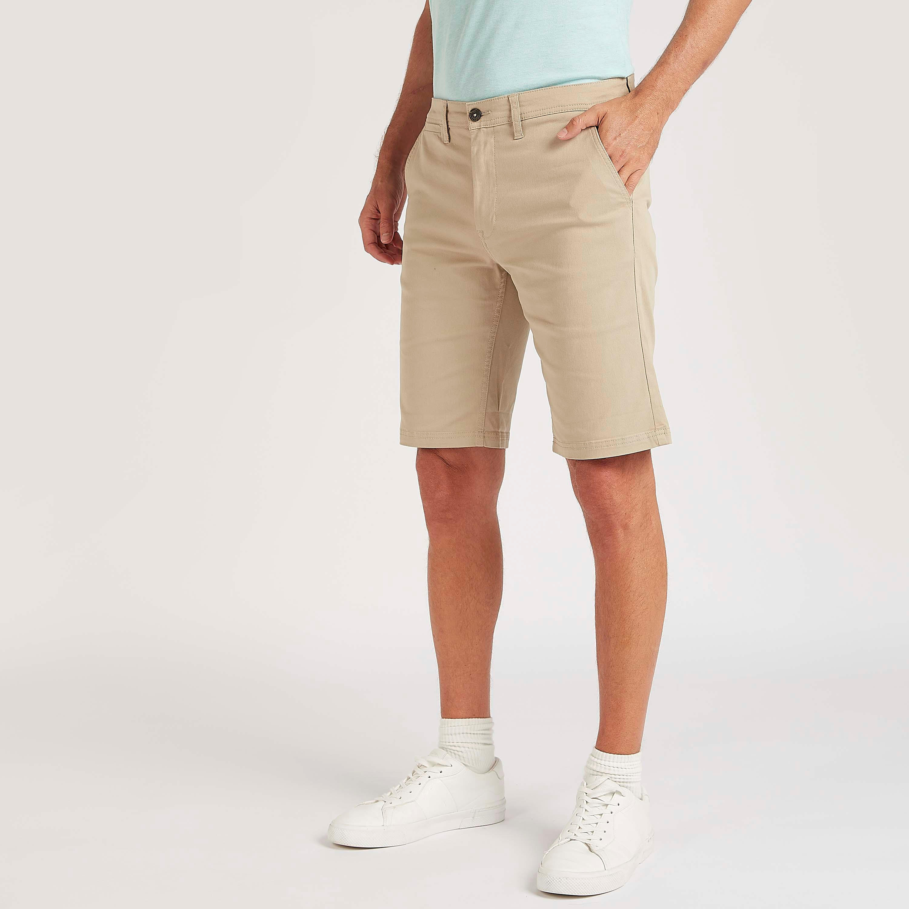 شورت سادة بجيوب-men-clothing-bottoms-shorts-image-4