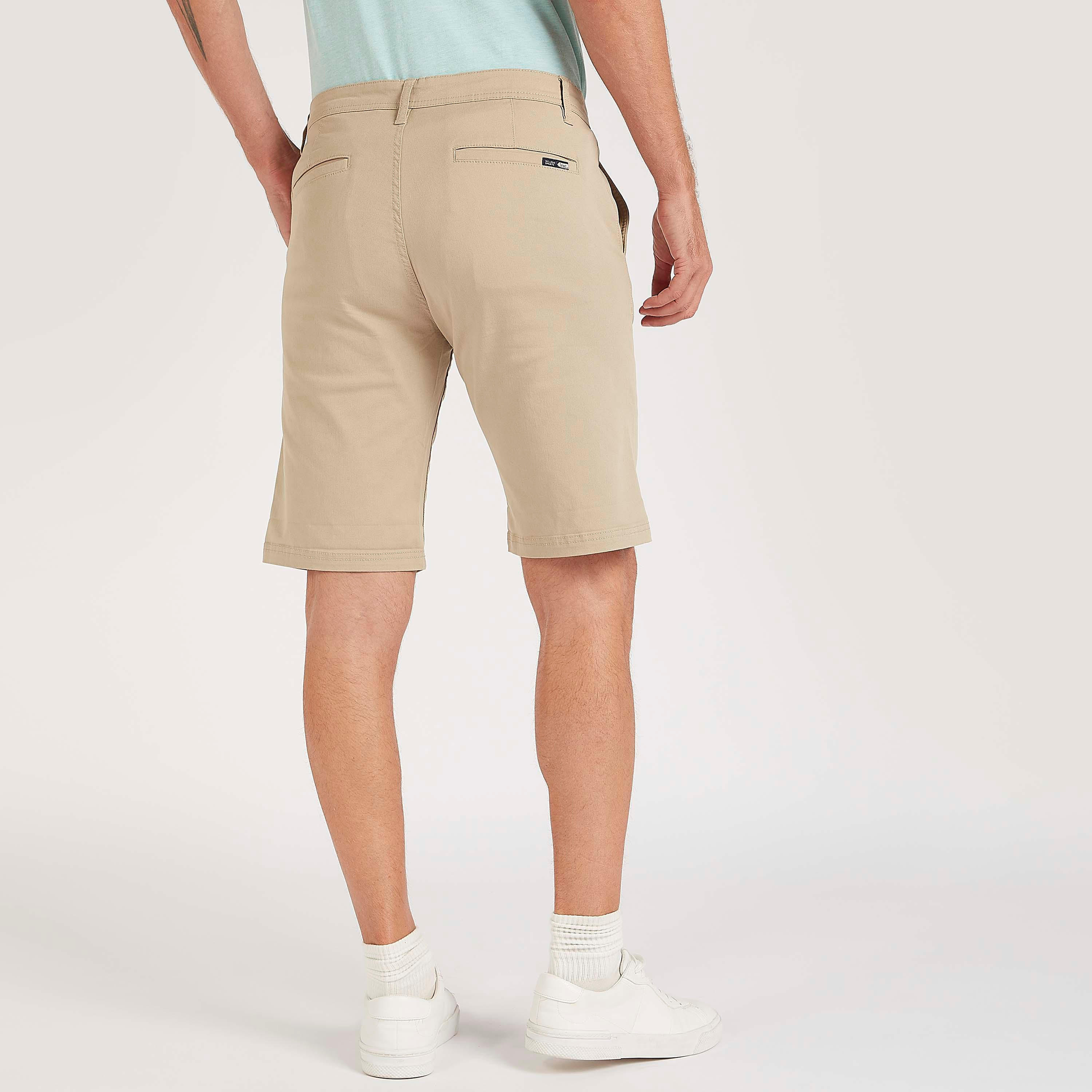 شورت سادة بجيوب-men-clothing-bottoms-shorts-image-1